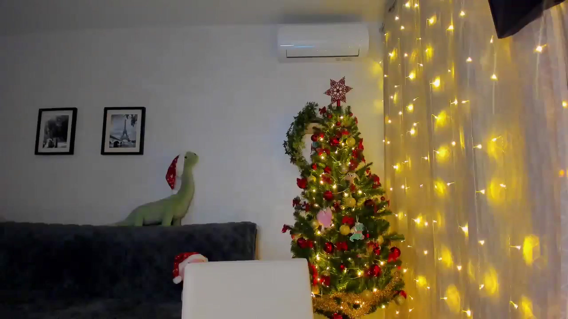 Gallery image thumbnail from WaveOfLove's myfreecams stream on, 12/16/2023, 13:59 image 17 of 20