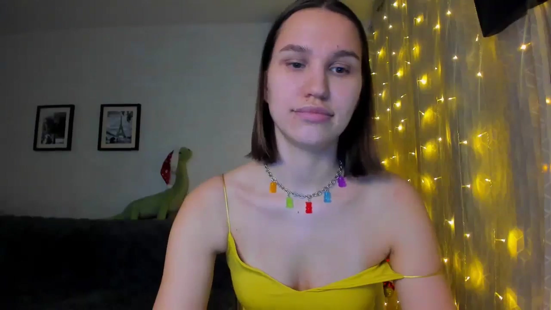 Gallery image thumbnail from WaveOfLove's myfreecams stream on, 12/16/2023, 13:59 image 18 of 20