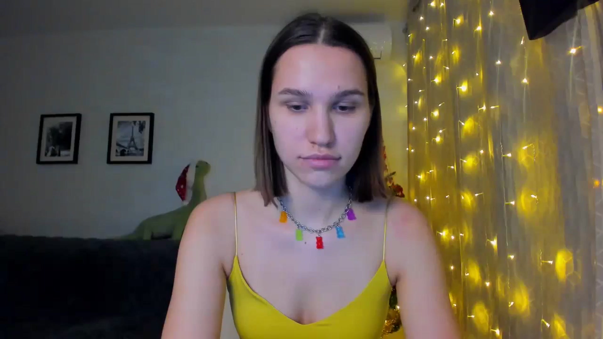 Gallery image thumbnail from WaveOfLove's myfreecams stream on, 12/16/2023, 13:59 image 16 of 20