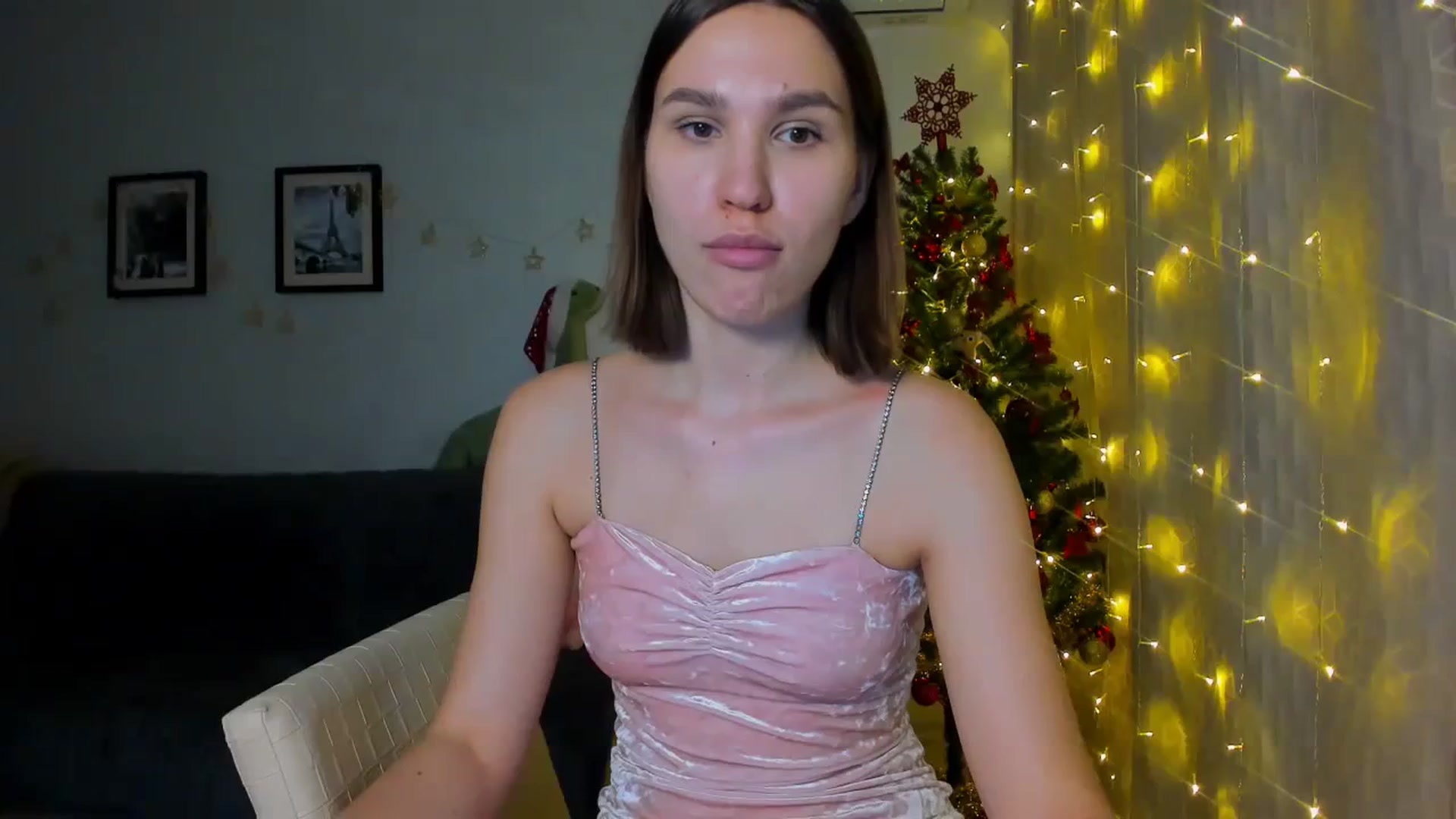 Gallery image thumbnail from WaveOfLove's myfreecams stream on, 12/21/2023, 14:11 image 4 of 20