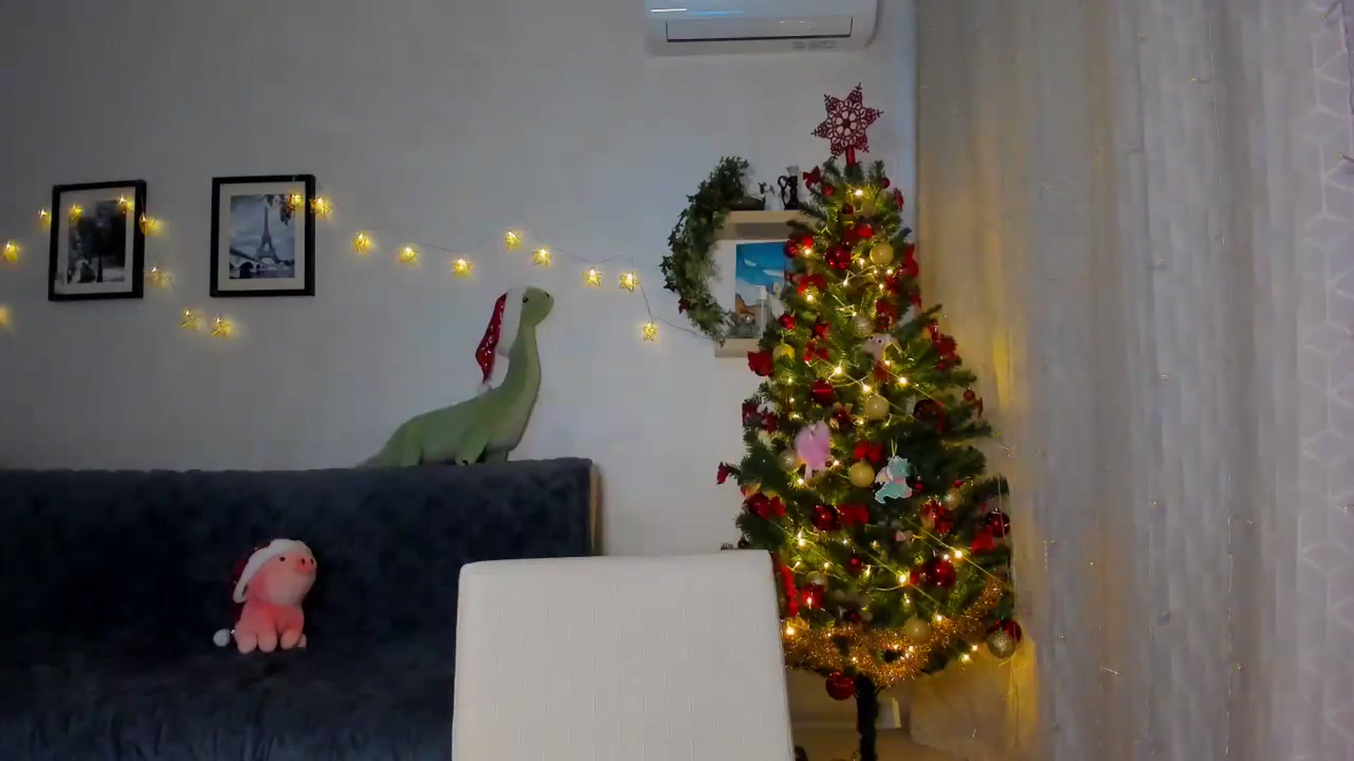 Gallery image thumbnail from WaveOfLove's myfreecams stream on, 12/23/2023, 13:11 image 6 of 20