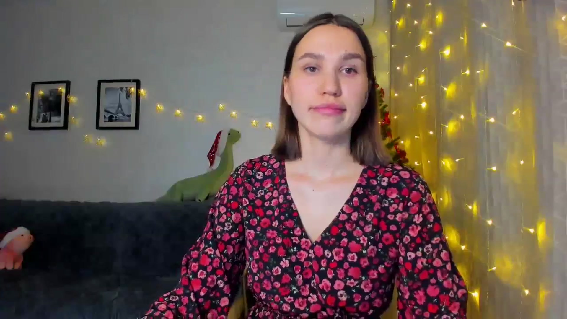 Gallery image thumbnail from WaveOfLove's myfreecams stream on, 12/23/2023, 13:33 image 19 of 20
