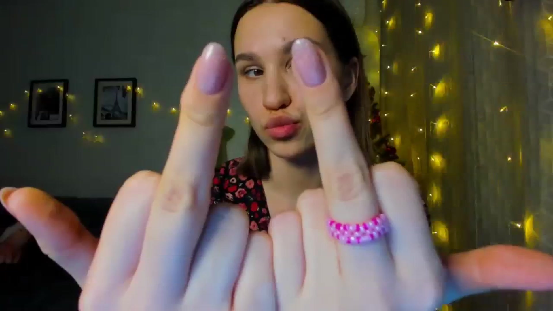 Gallery image thumbnail from WaveOfLove's myfreecams stream on, 12/23/2023, 13:33 image 17 of 20