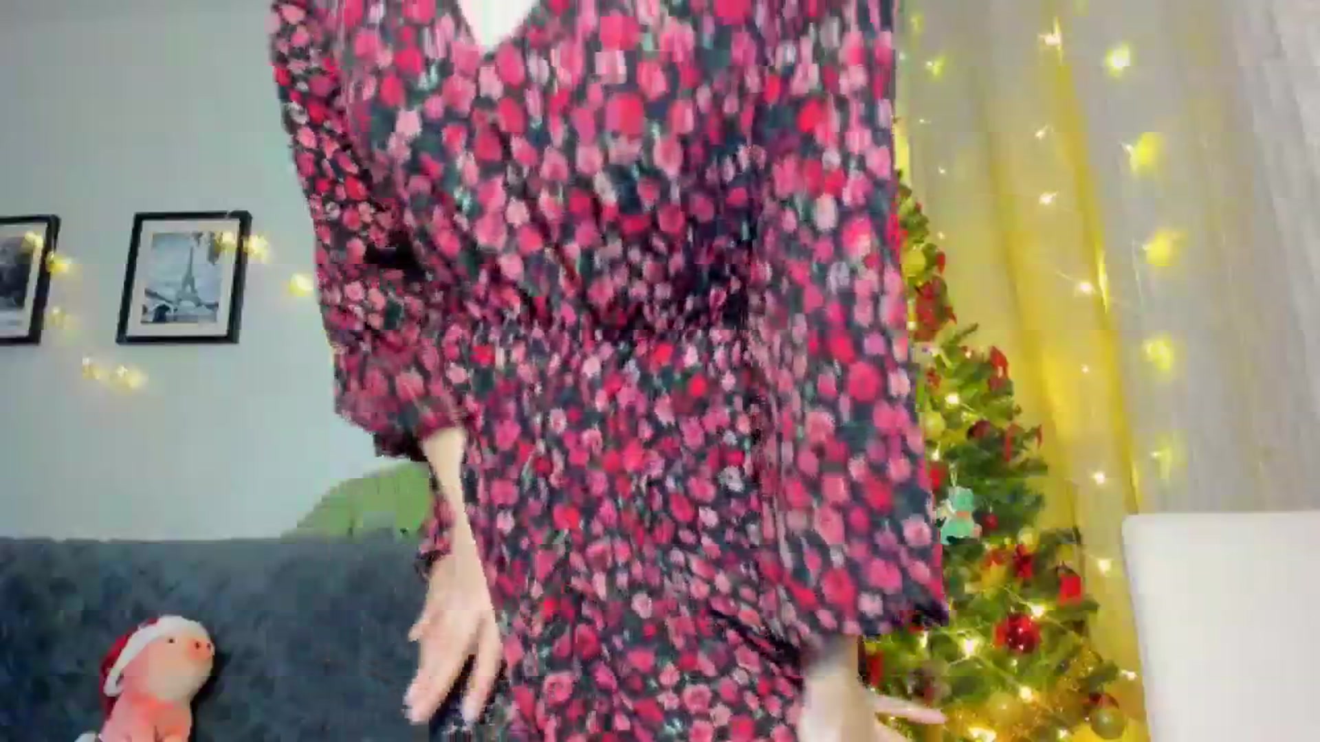 Gallery image thumbnail from WaveOfLove's myfreecams stream on, 12/23/2023, 13:33 image 13 of 20