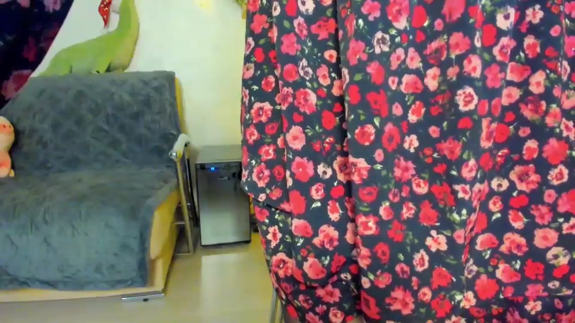 Gallery image thumbnail from WaveOfLove's myfreecams stream on, 12/23/2023, 13:33 image 2 of 20