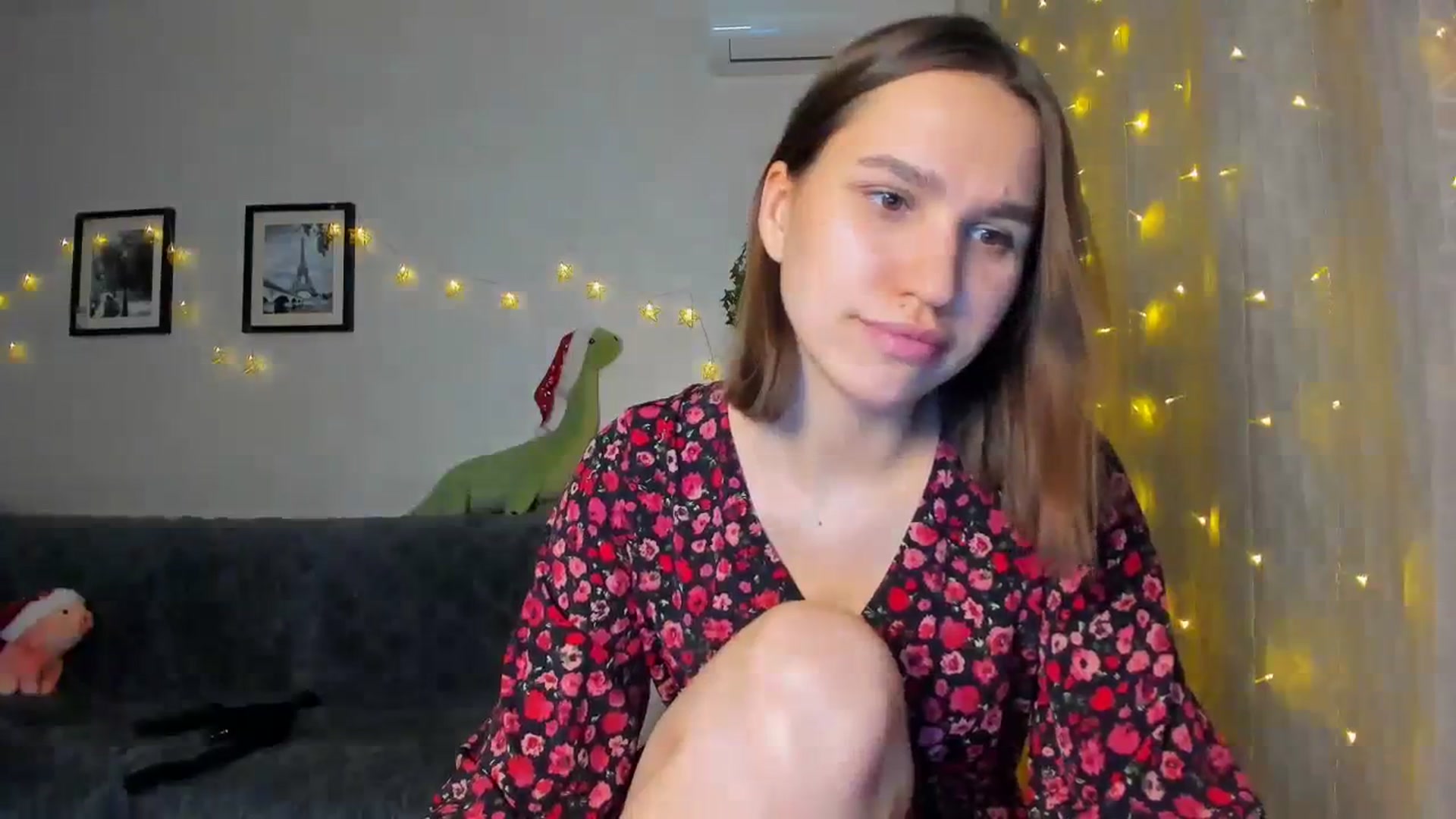 Gallery image thumbnail from WaveOfLove's myfreecams stream on, 12/23/2023, 15:02 image 8 of 20
