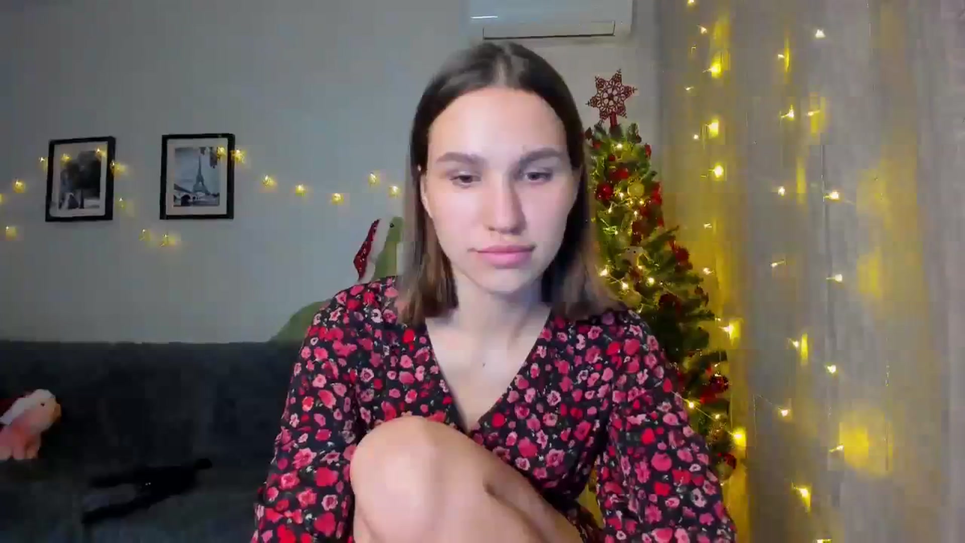 Gallery image thumbnail from WaveOfLove's myfreecams stream on, 12/23/2023, 15:02 image 15 of 20