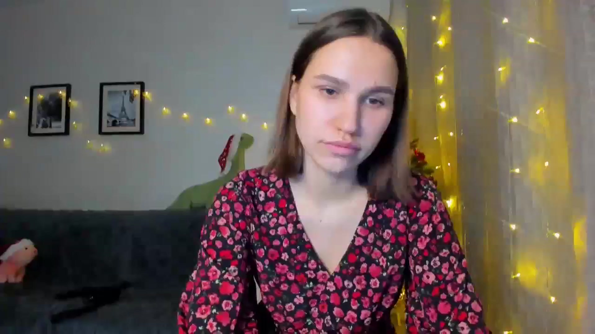Gallery image thumbnail from WaveOfLove's myfreecams stream on, 12/23/2023, 15:02 image 12 of 20