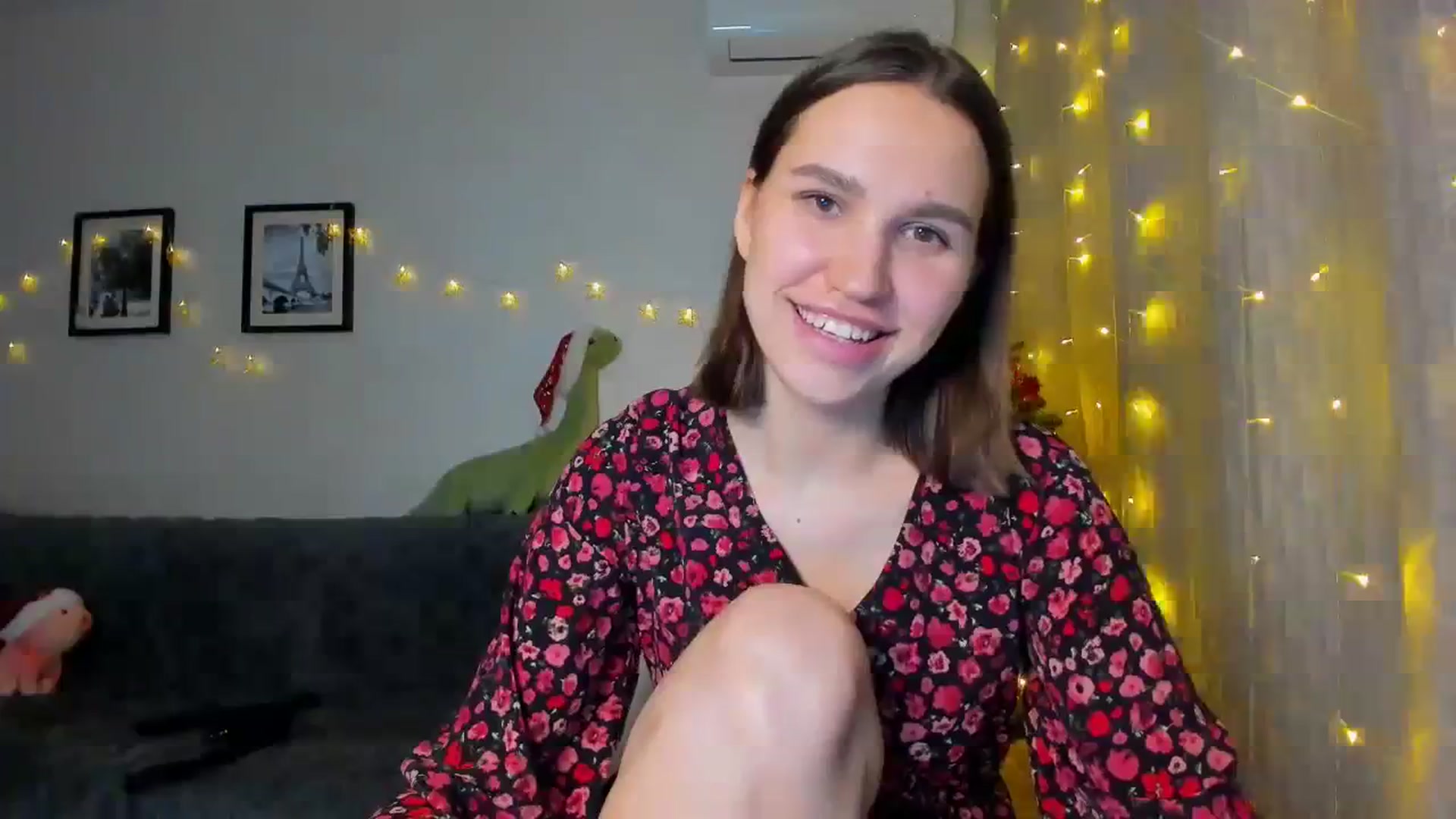 Gallery image thumbnail from WaveOfLove's myfreecams stream on, 12/23/2023, 15:02 image 9 of 20