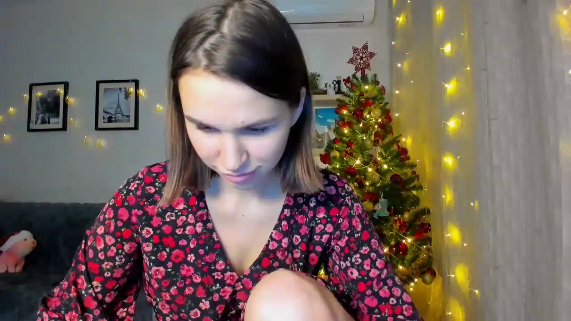 Gallery image thumbnail from WaveOfLove's myfreecams stream on, 12/23/2023, 15:02 image 1 of 20