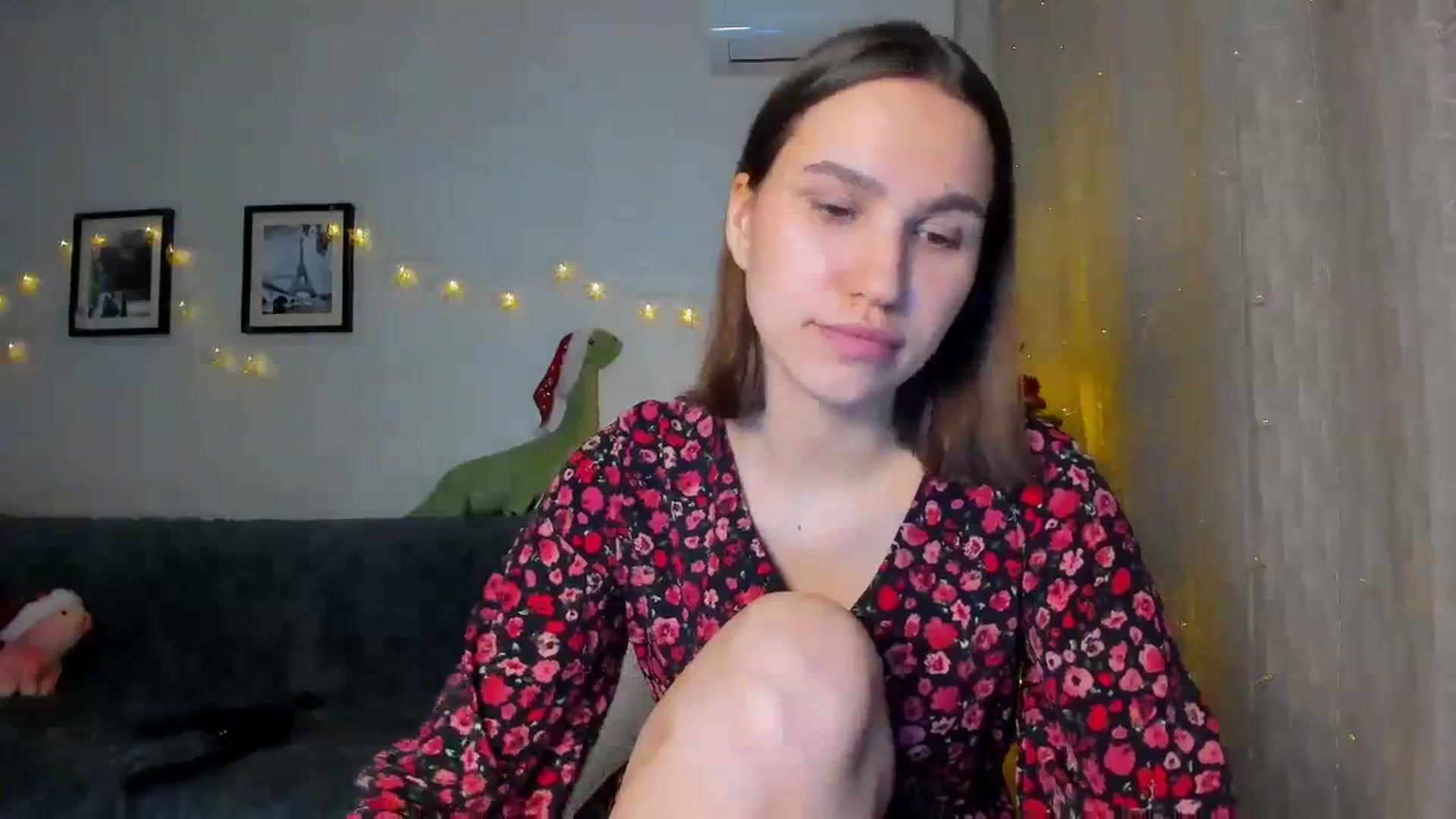 Gallery image thumbnail from WaveOfLove's myfreecams stream on, 12/23/2023, 15:02 image 11 of 20