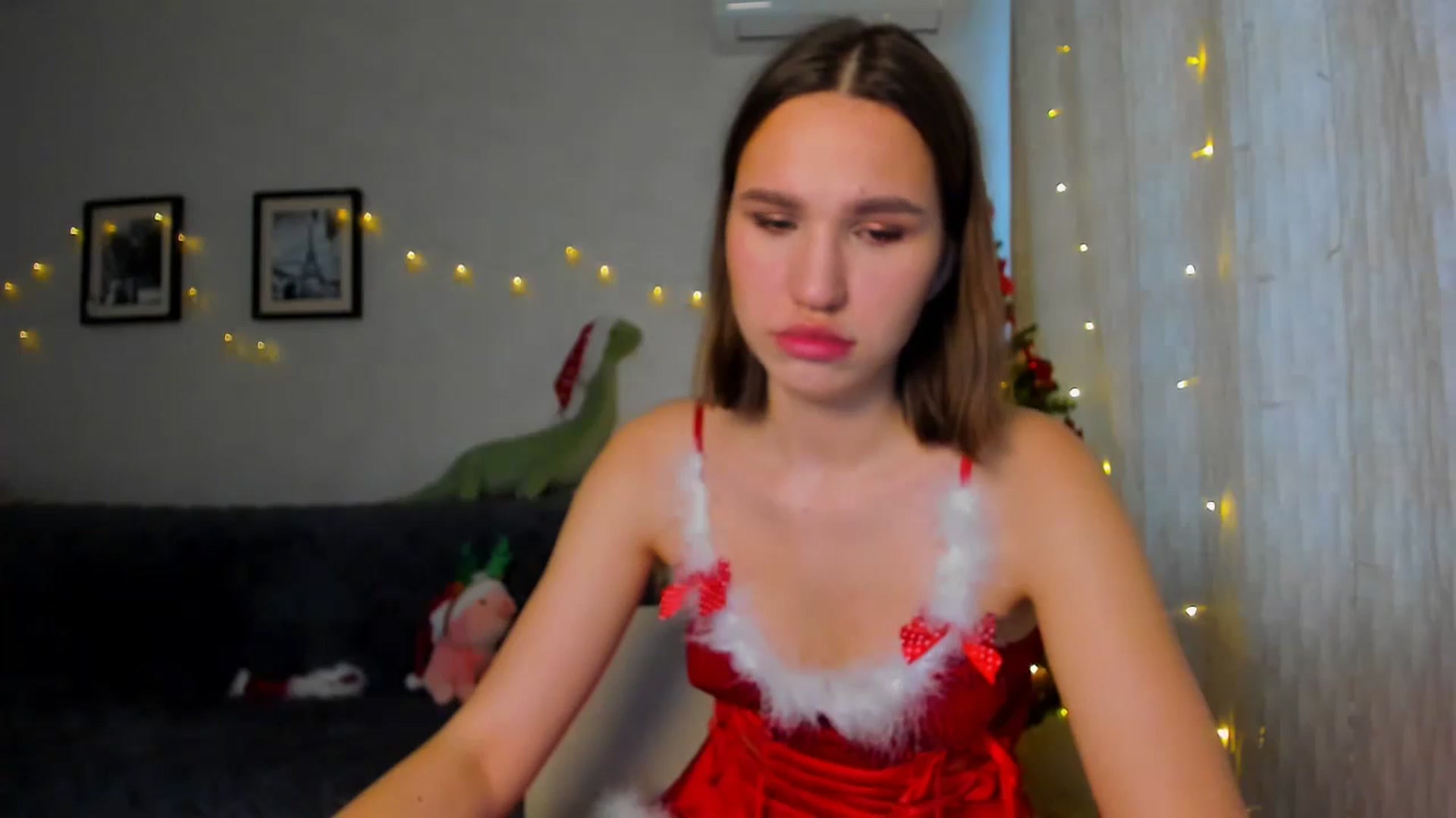 Gallery image thumbnail from WaveOfLove's myfreecams stream on, 12/25/2023, 13:00 image 5 of 20
