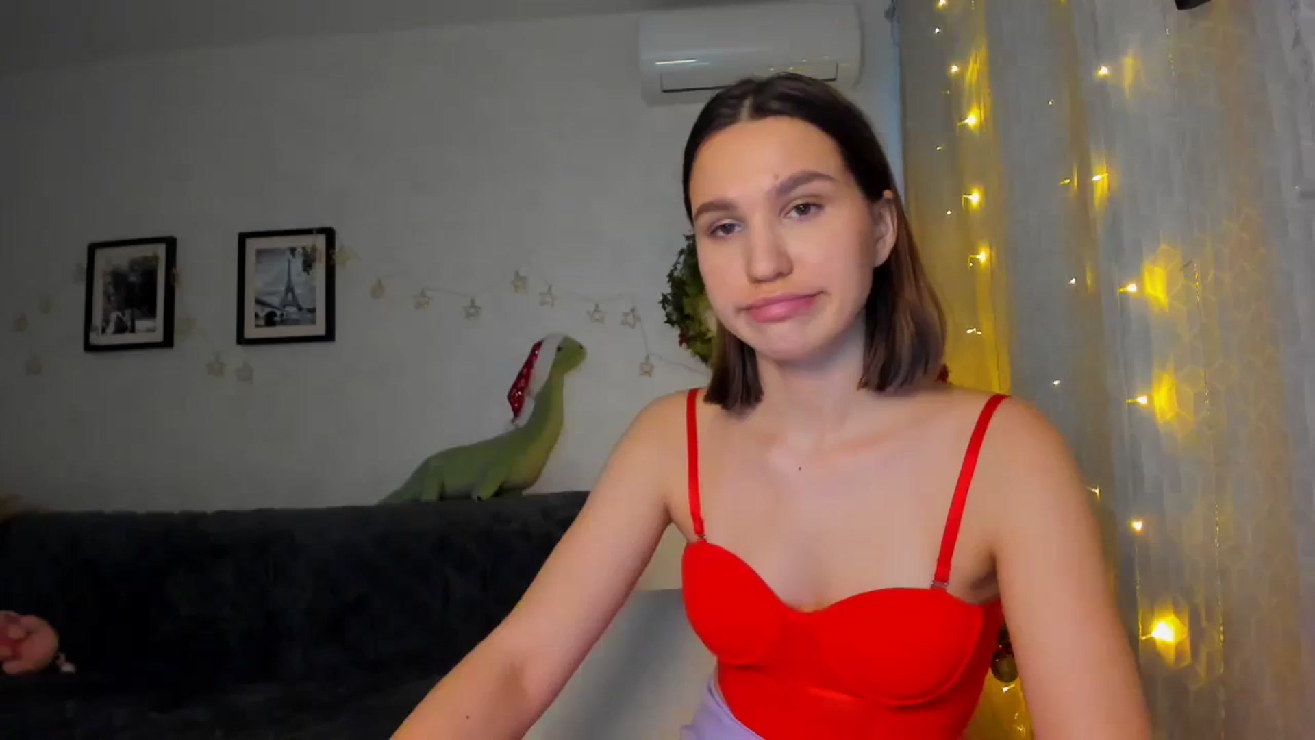 Gallery image thumbnail from WaveOfLove's myfreecams stream on, 12/26/2023, 12:41 image 12 of 20