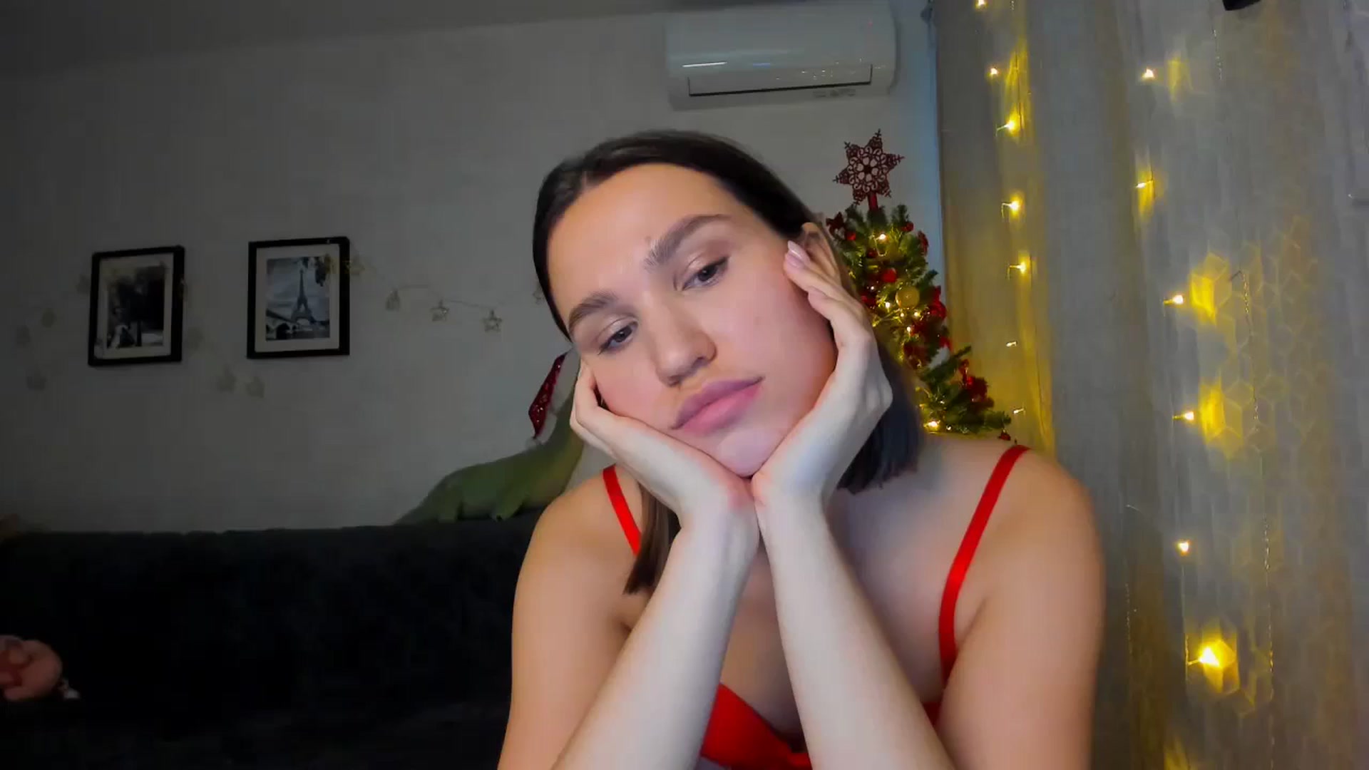 Gallery image thumbnail from WaveOfLove's myfreecams stream on, 12/26/2023, 12:41 image 10 of 20