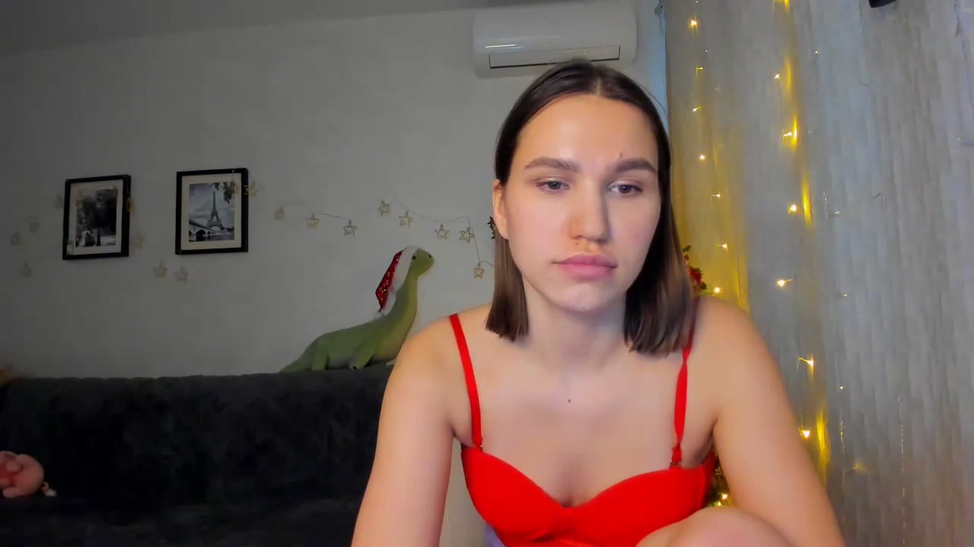 Gallery image thumbnail from WaveOfLove's myfreecams stream on, 12/26/2023, 12:41 image 18 of 20