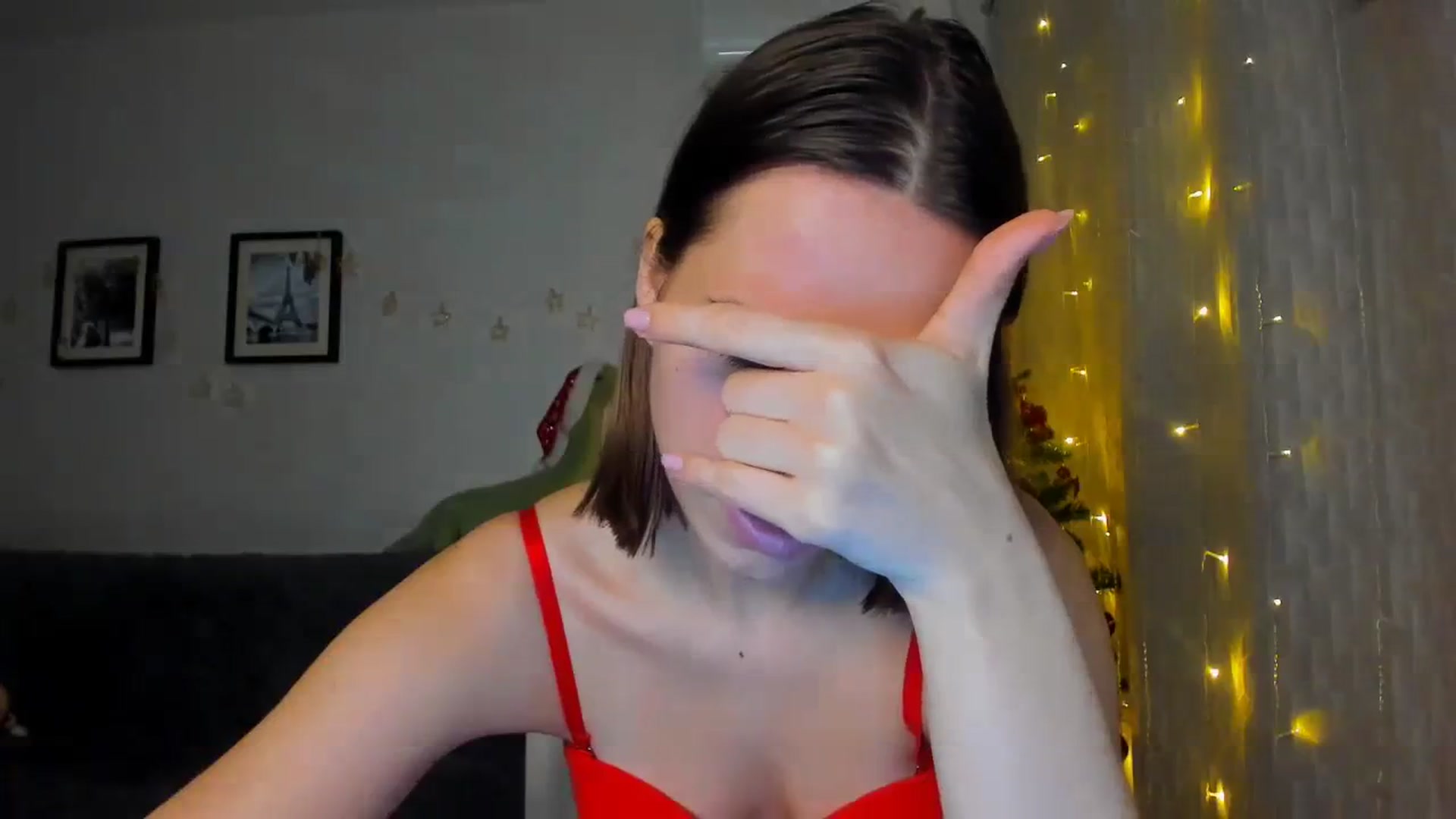 Gallery image thumbnail from WaveOfLove's myfreecams stream on, 12/26/2023, 13:26 image 15 of 20