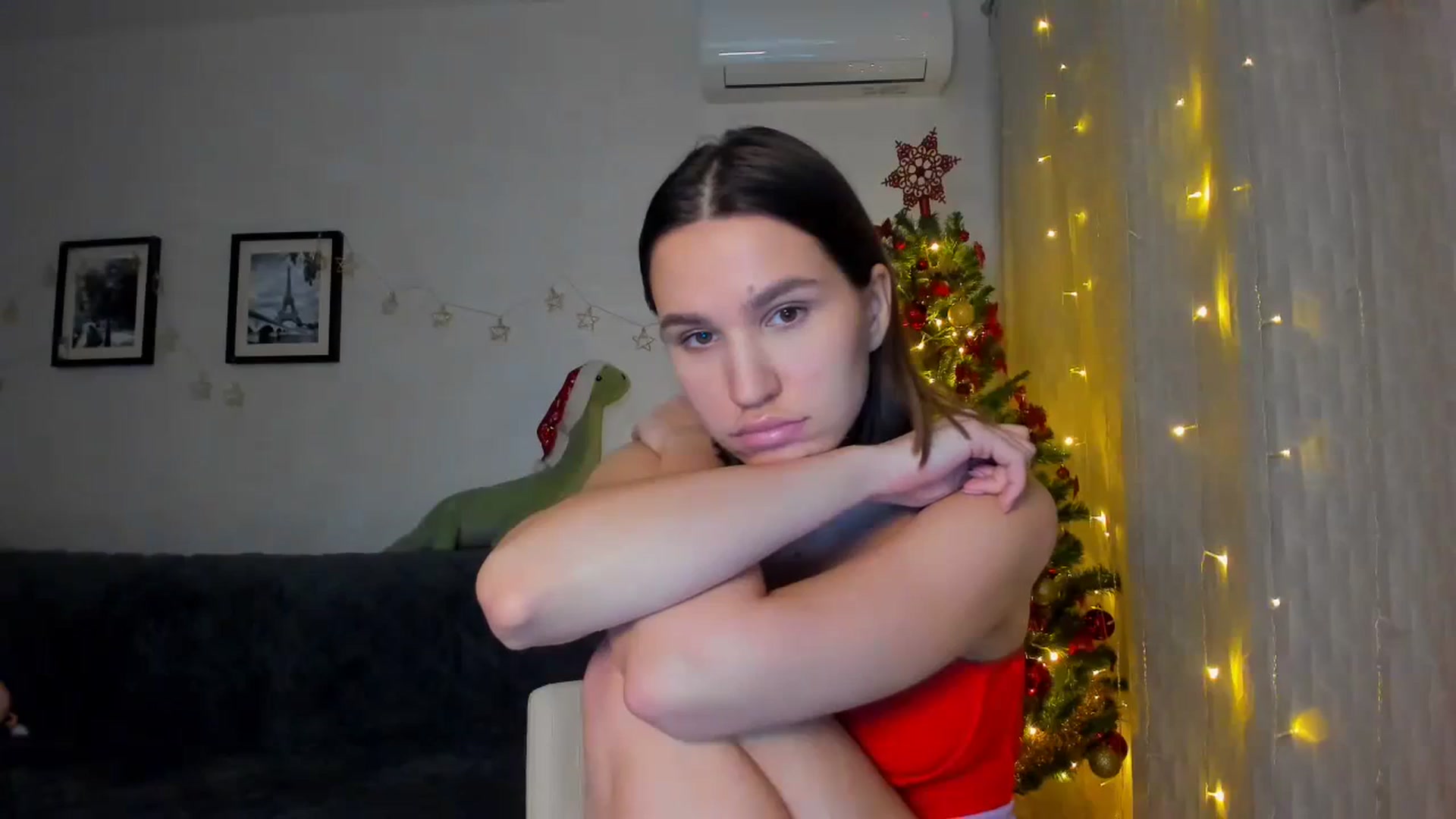 Gallery image thumbnail from WaveOfLove's myfreecams stream on, 12/26/2023, 13:26 image 6 of 20