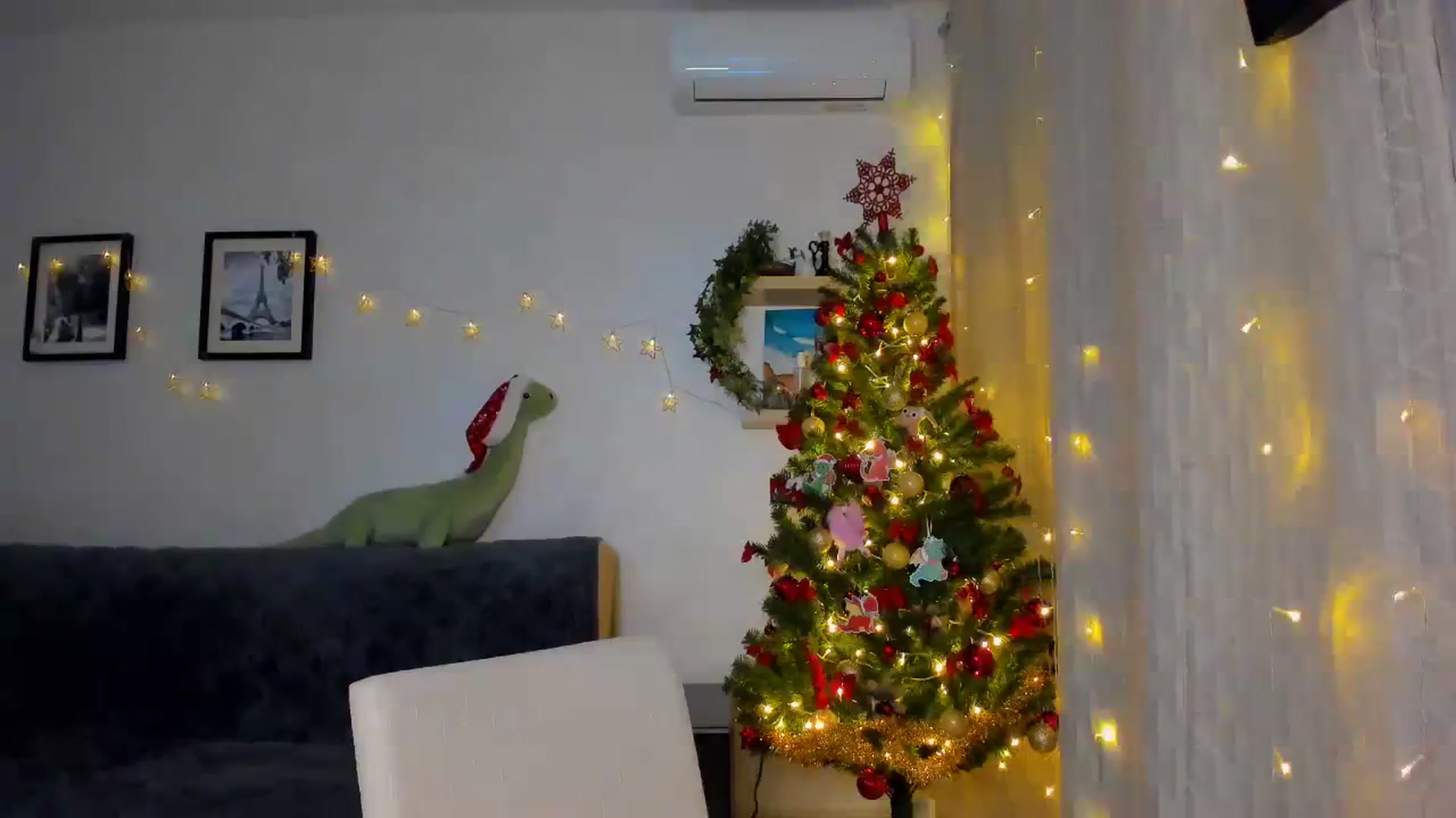 Gallery image thumbnail from WaveOfLove's myfreecams stream on, 12/28/2023, 18:11 image 2 of 20