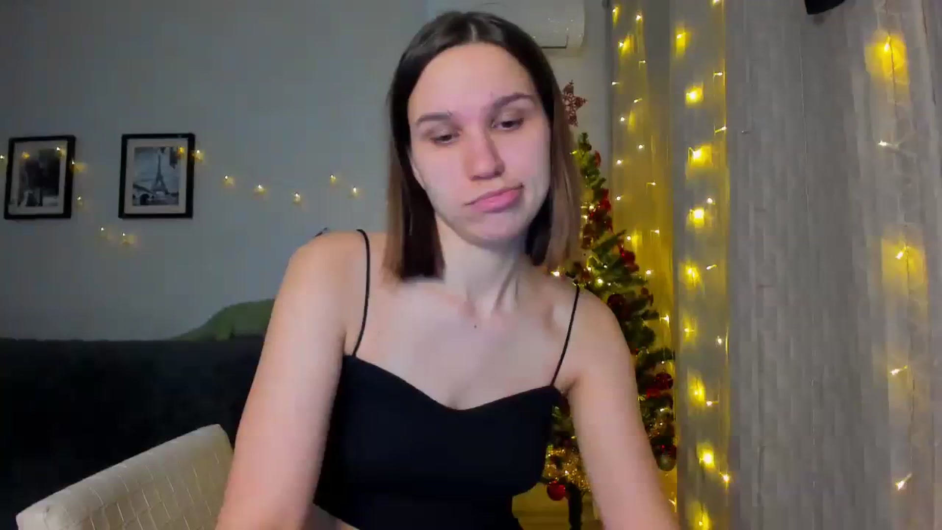 Gallery image thumbnail from WaveOfLove's myfreecams stream on, 12/28/2023, 19:09 image 20 of 20