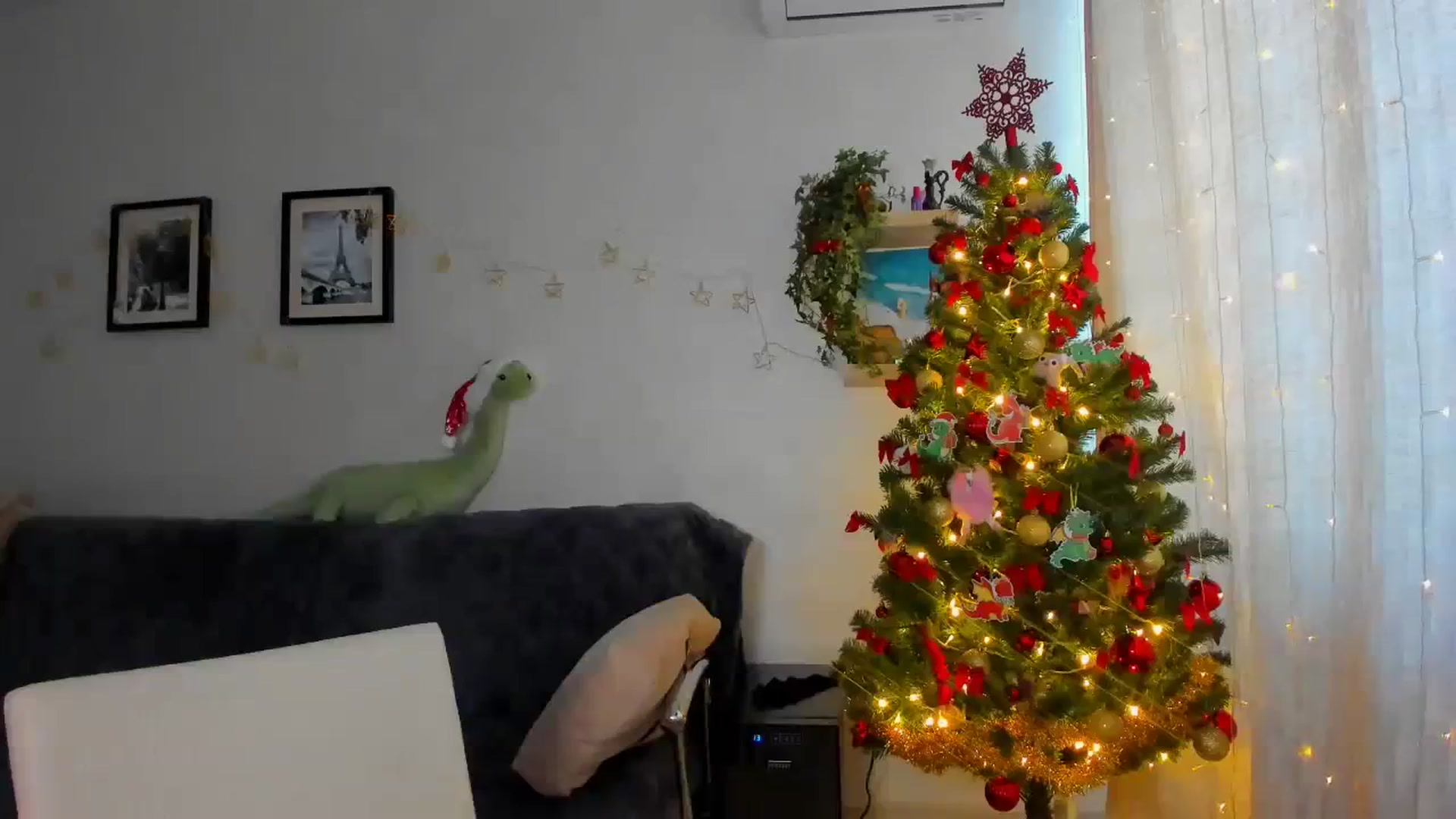 Gallery image thumbnail from WaveOfLove's myfreecams stream on, 12/31/2023, 10:41 image 14 of 20