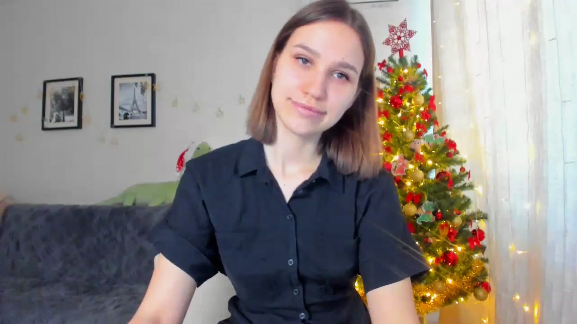 Gallery image thumbnail from WaveOfLove's myfreecams stream on, 12/31/2023, 10:41 image 20 of 20