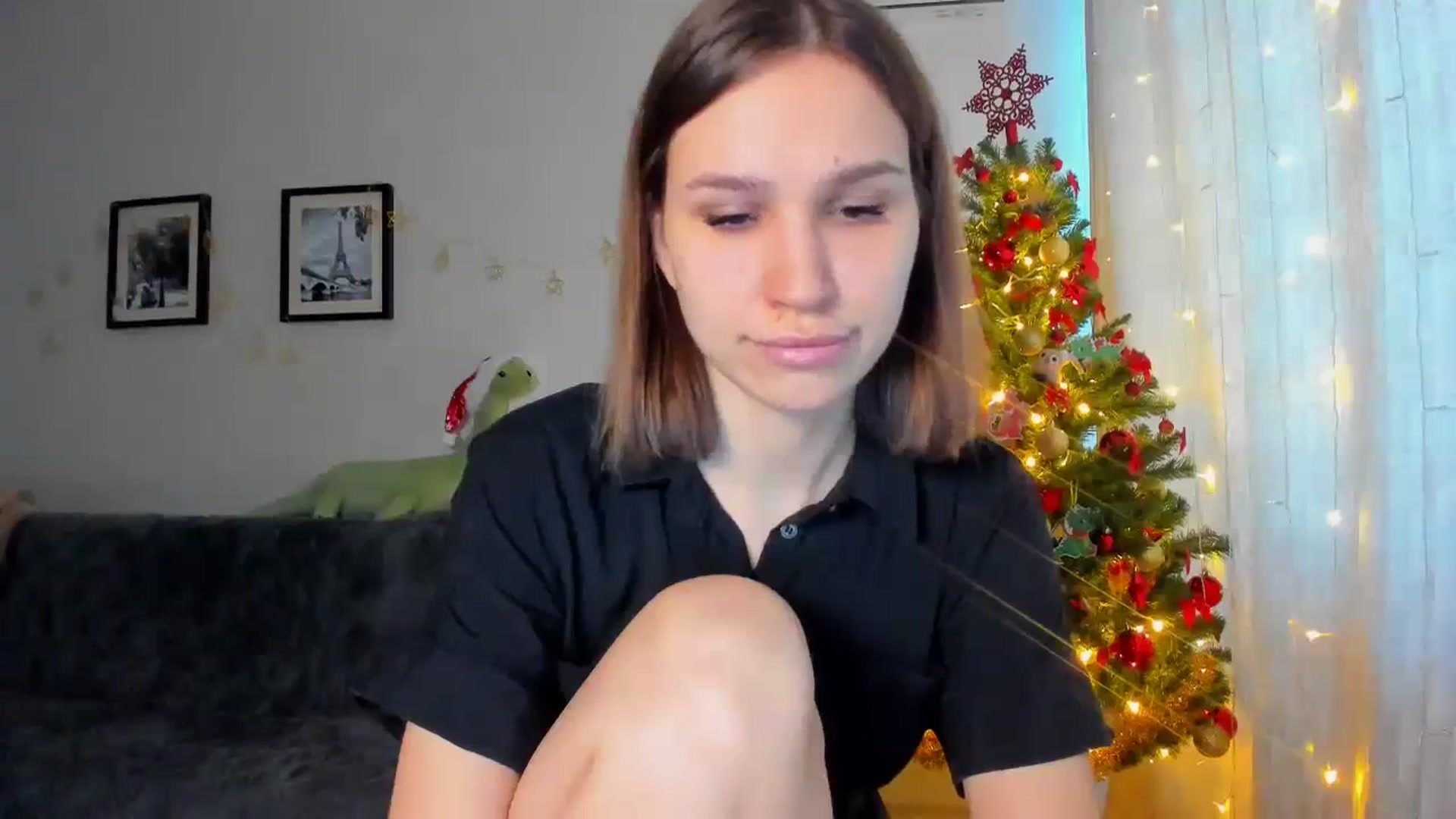 Gallery image thumbnail from WaveOfLove's myfreecams stream on, 12/31/2023, 10:41 image 13 of 20
