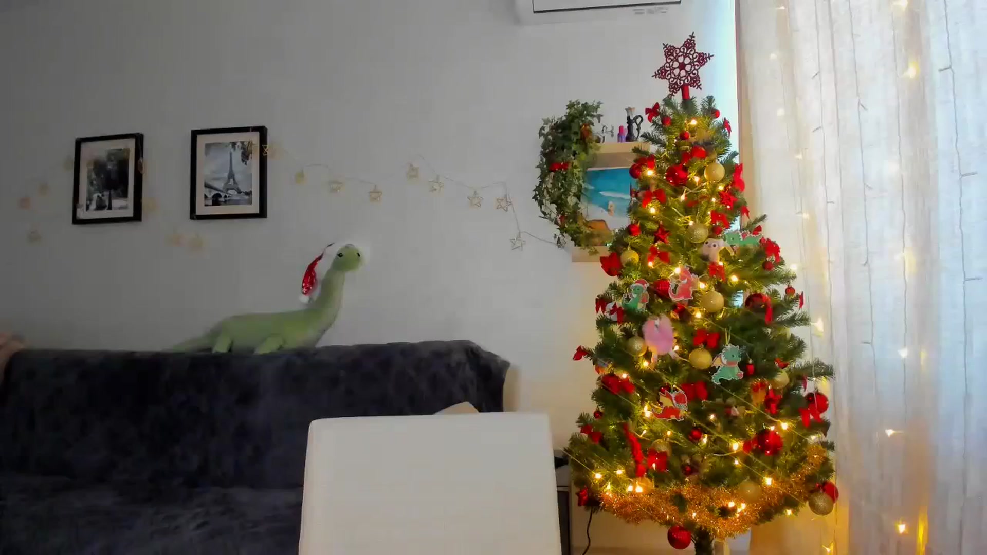 Gallery image thumbnail from WaveOfLove's myfreecams stream on, 12/31/2023, 10:41 image 6 of 20