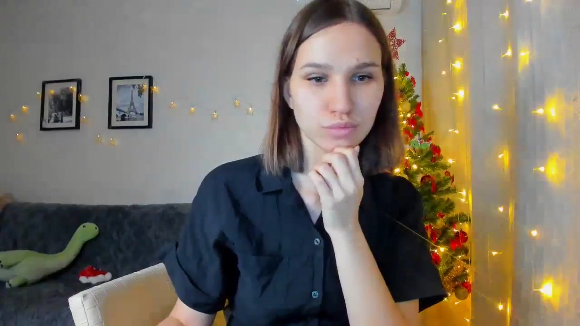 Gallery image thumbnail from WaveOfLove's myfreecams stream on, 12/31/2023, 13:02 image 2 of 20