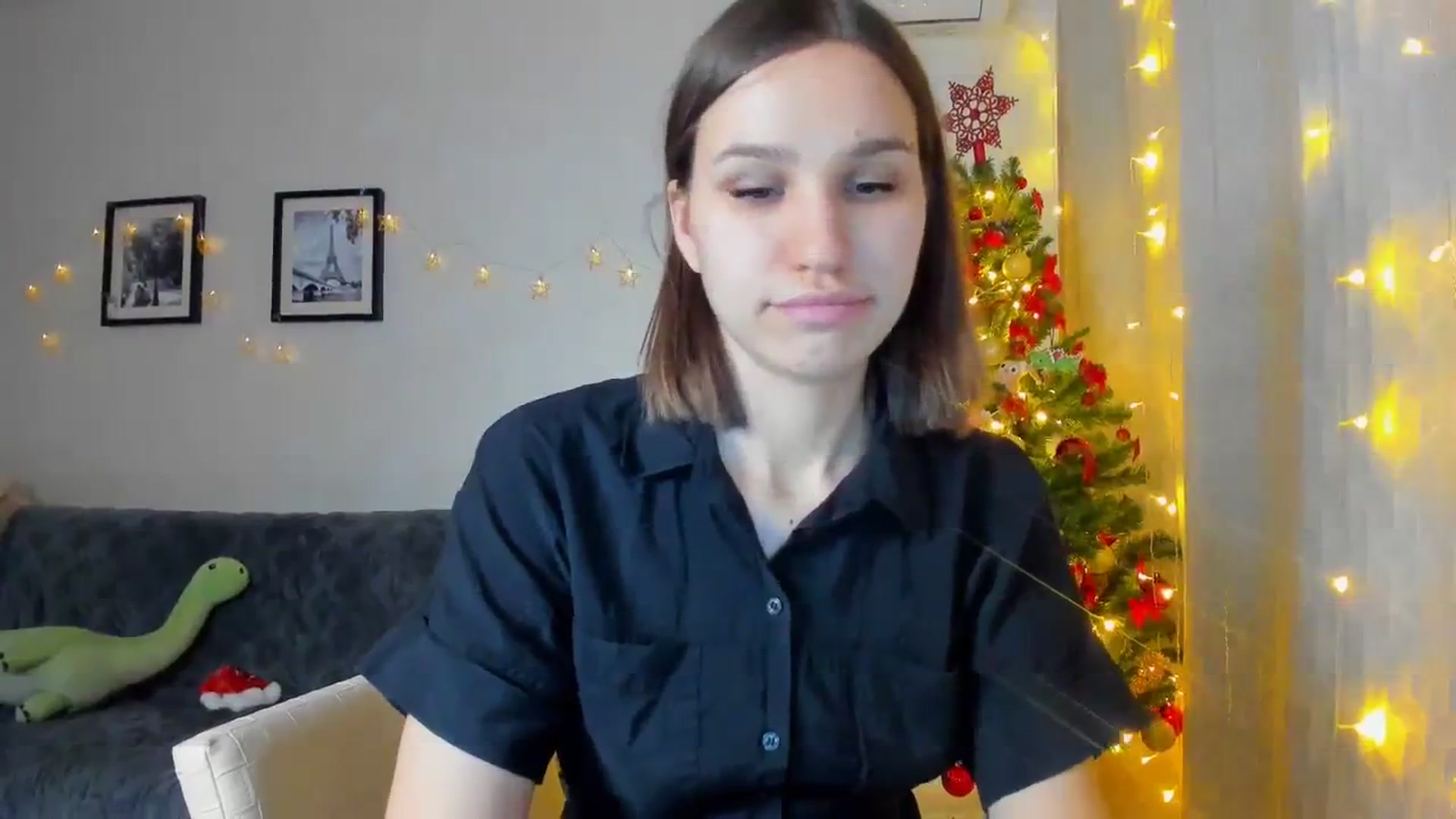 Gallery image thumbnail from WaveOfLove's myfreecams stream on, 12/31/2023, 13:02 image 6 of 20