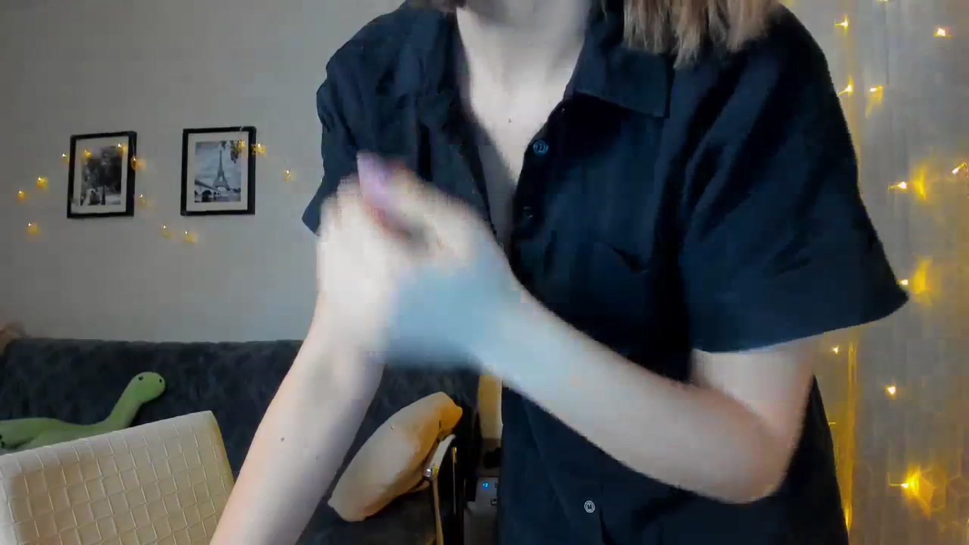 Gallery image thumbnail from WaveOfLove's myfreecams stream on, 12/31/2023, 13:02 image 12 of 20