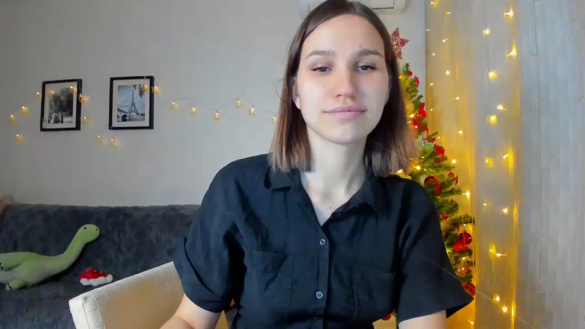 Gallery image thumbnail from WaveOfLove's myfreecams stream on, 12/31/2023, 13:02 image 1 of 20