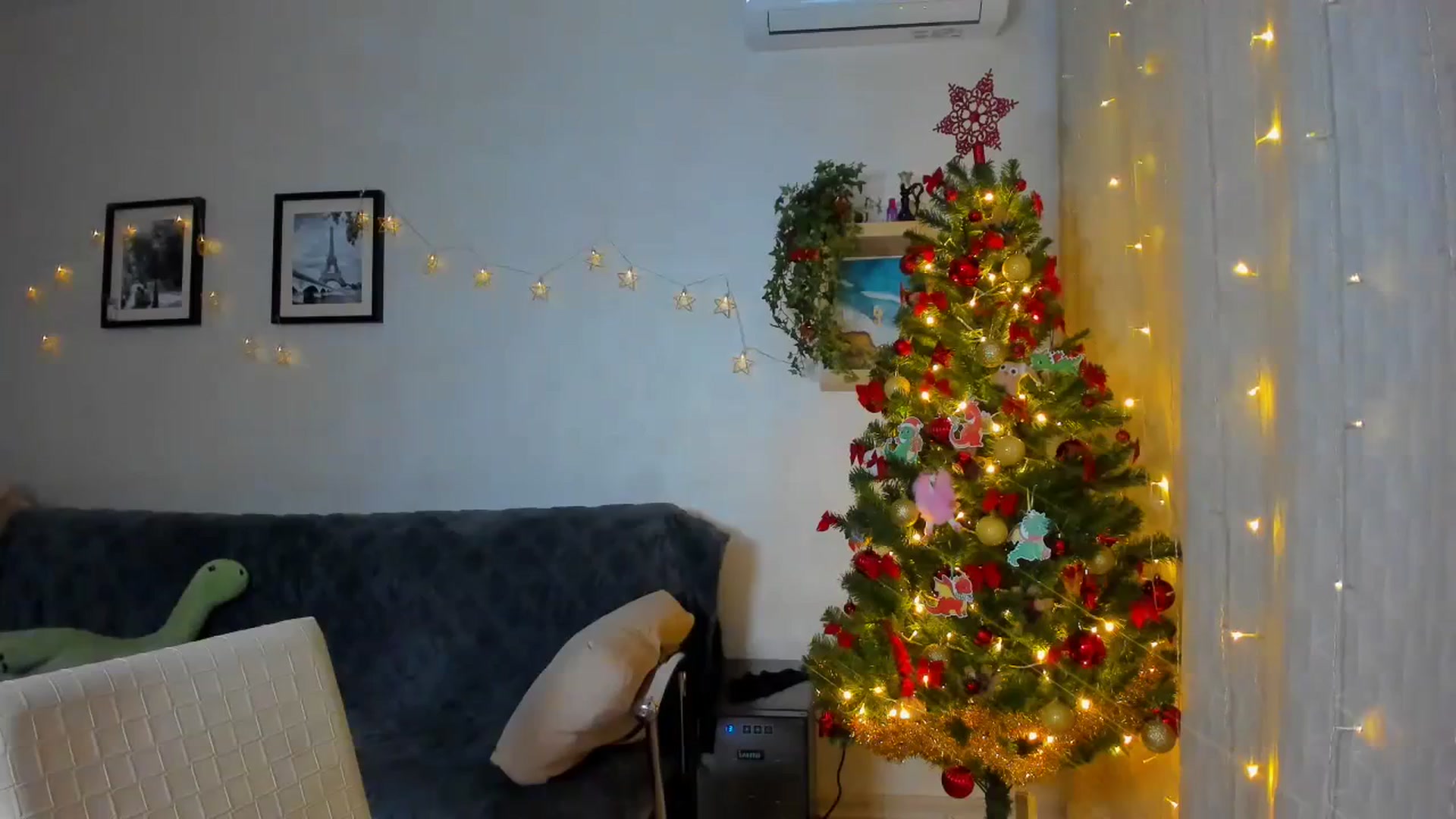 Gallery image thumbnail from WaveOfLove's myfreecams stream on, 12/31/2023, 13:02 image 17 of 20