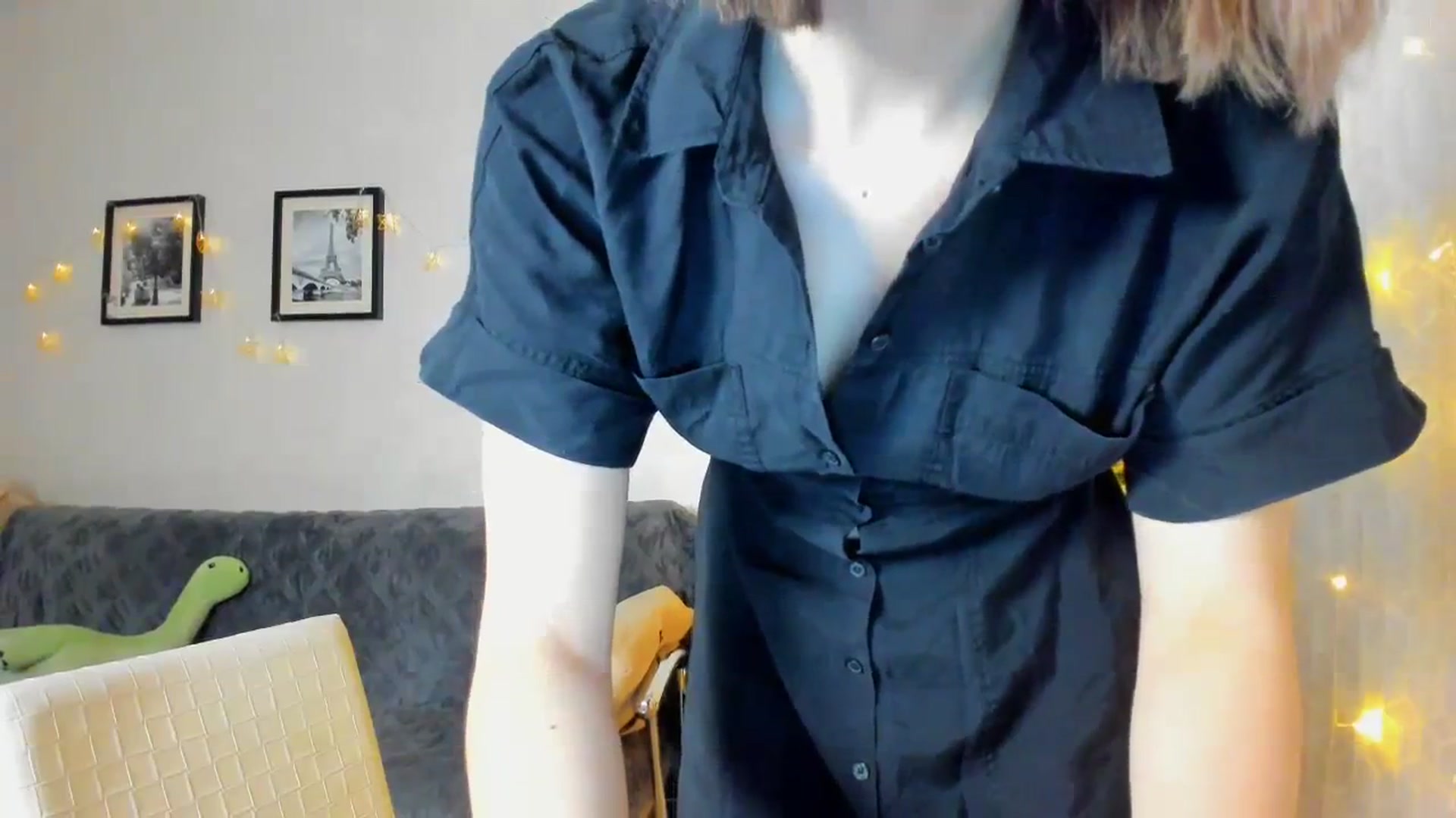 Gallery image thumbnail from WaveOfLove's myfreecams stream on, 12/31/2023, 13:02 image 10 of 20