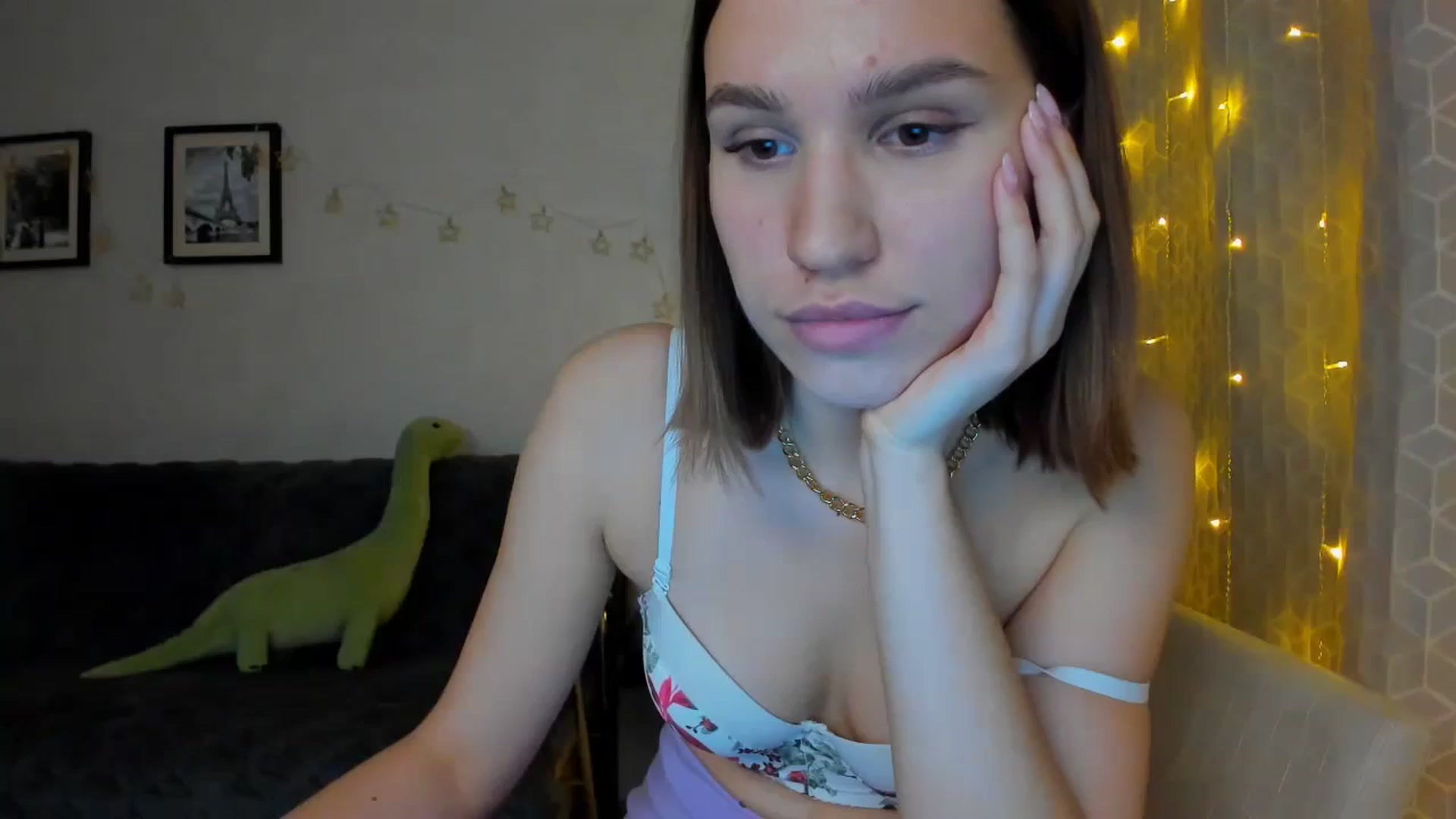 Gallery image thumbnail from WaveOfLove's myfreecams stream on, 01/12/2024, 17:17 image 4 of 20