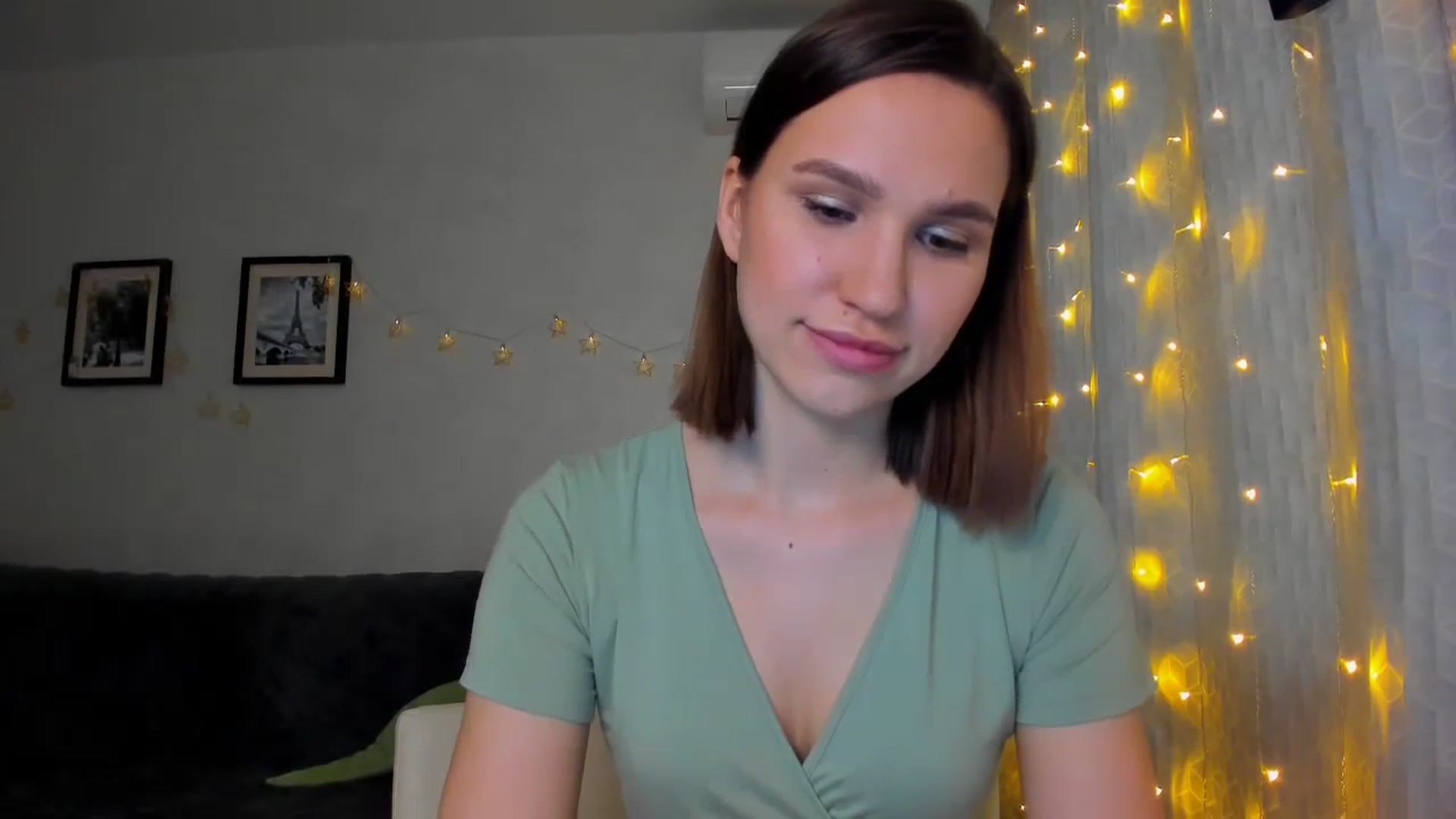 Gallery image thumbnail from WaveOfLove's myfreecams stream on, 01/19/2024, 11:53 image 18 of 20