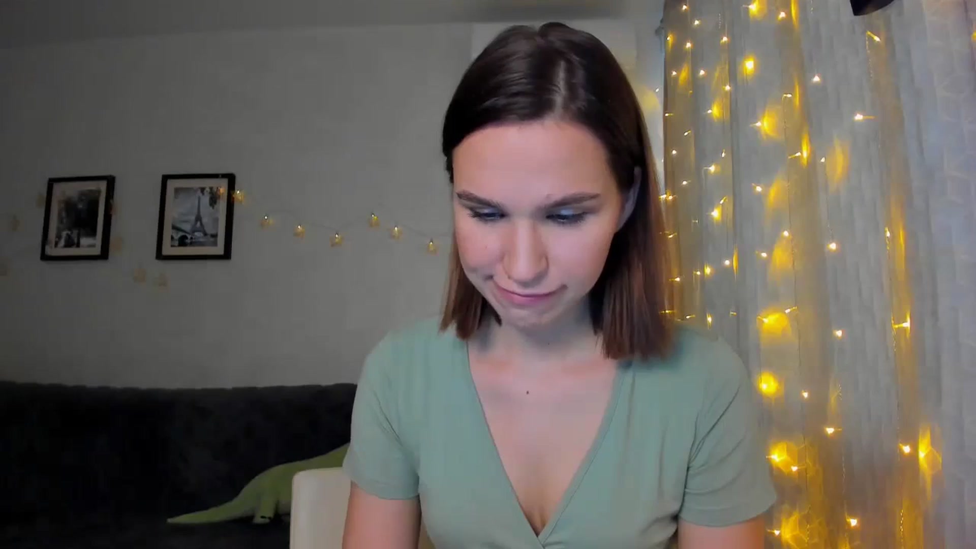 Gallery image thumbnail from WaveOfLove's myfreecams stream on, 01/19/2024, 11:53 image 11 of 20