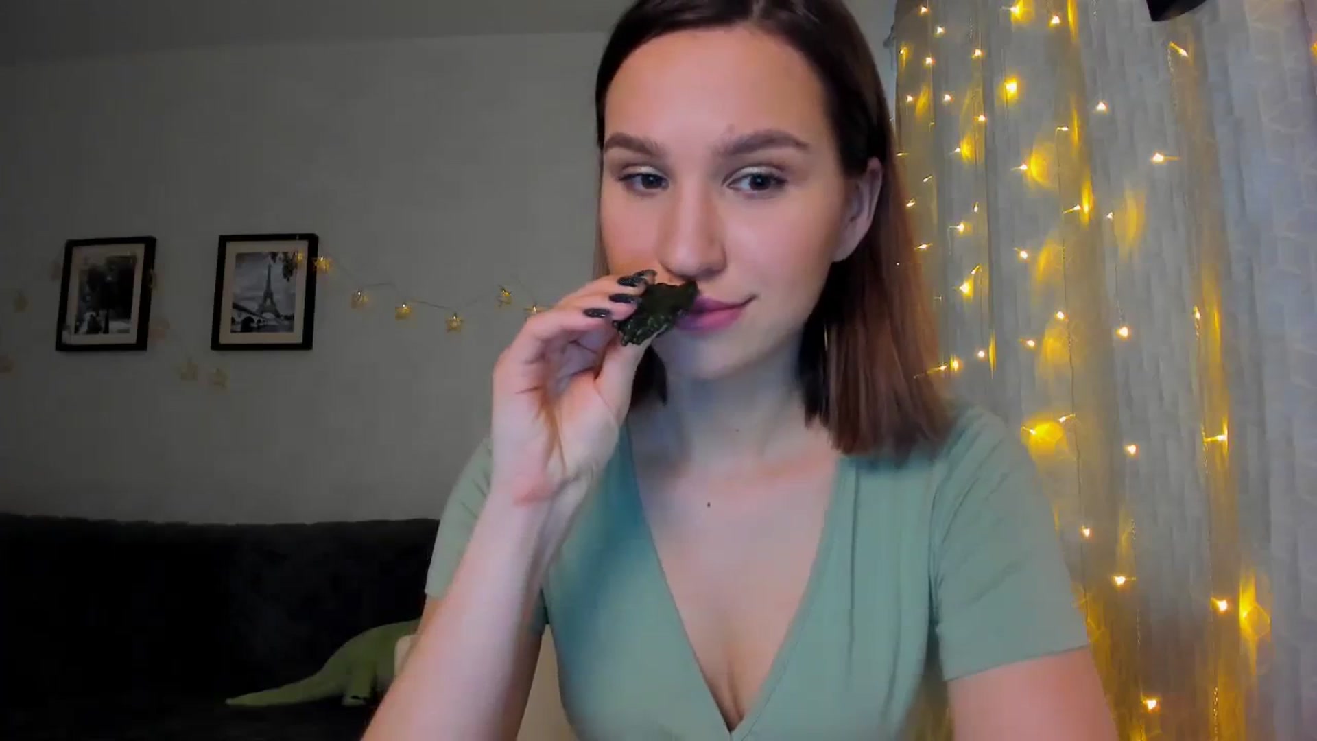 Gallery image thumbnail from WaveOfLove's myfreecams stream on, 01/19/2024, 11:53 image 8 of 20
