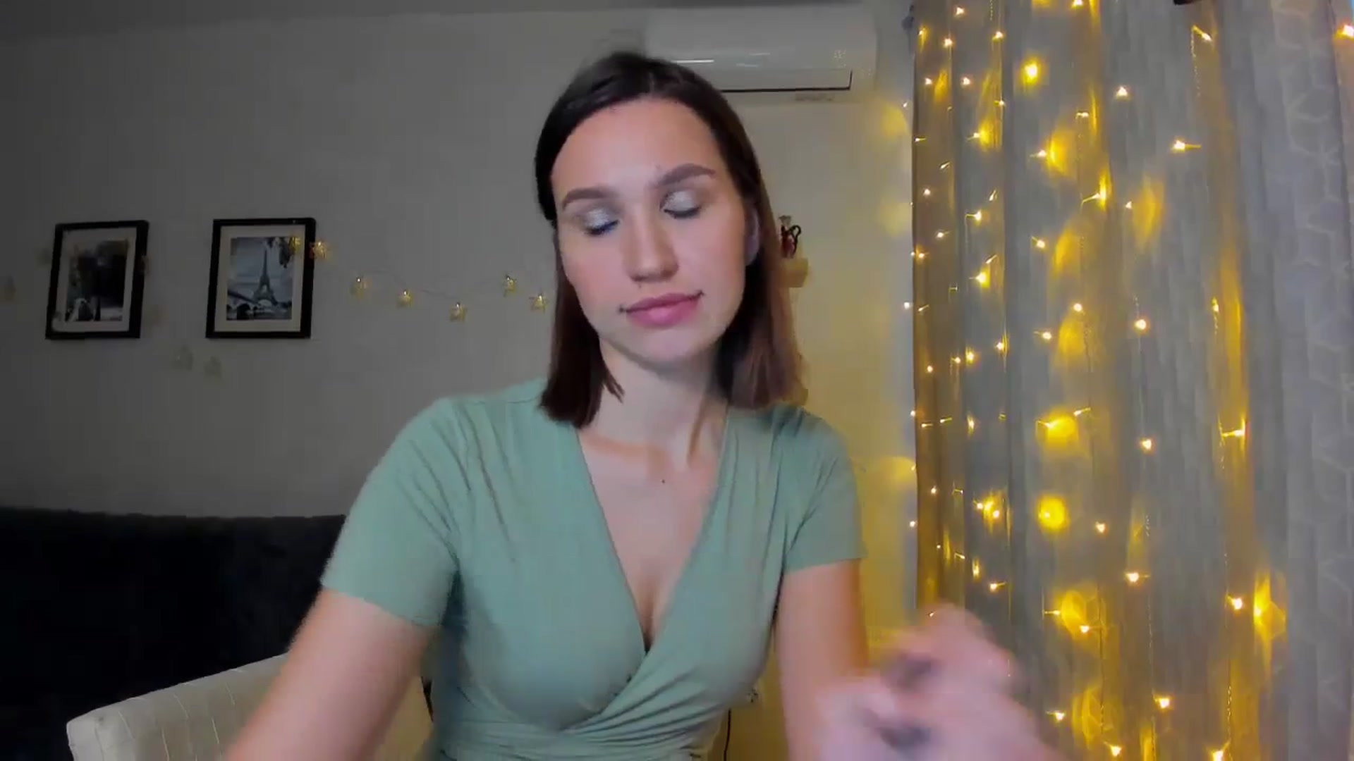Gallery image thumbnail from WaveOfLove's myfreecams stream on, 01/19/2024, 12:30 image 15 of 20