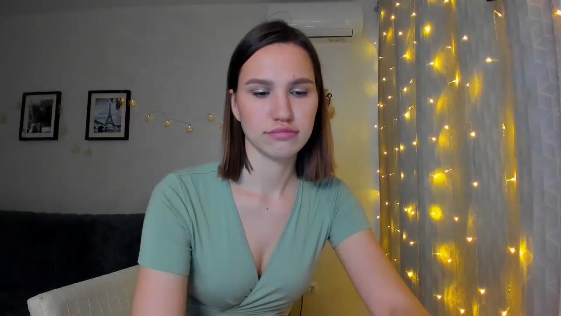 Gallery image thumbnail from WaveOfLove's myfreecams stream on, 01/19/2024, 12:30 image 20 of 20