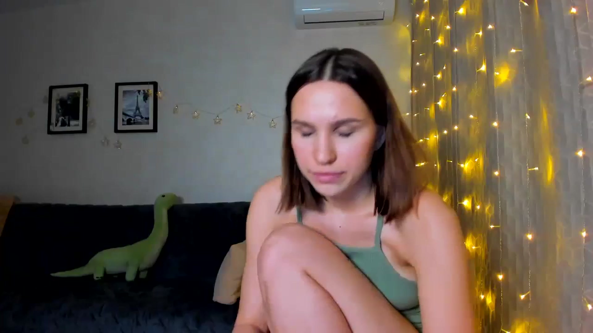 Gallery image thumbnail from WaveOfLove's myfreecams stream on, 01/26/2024, 14:24 image 19 of 20