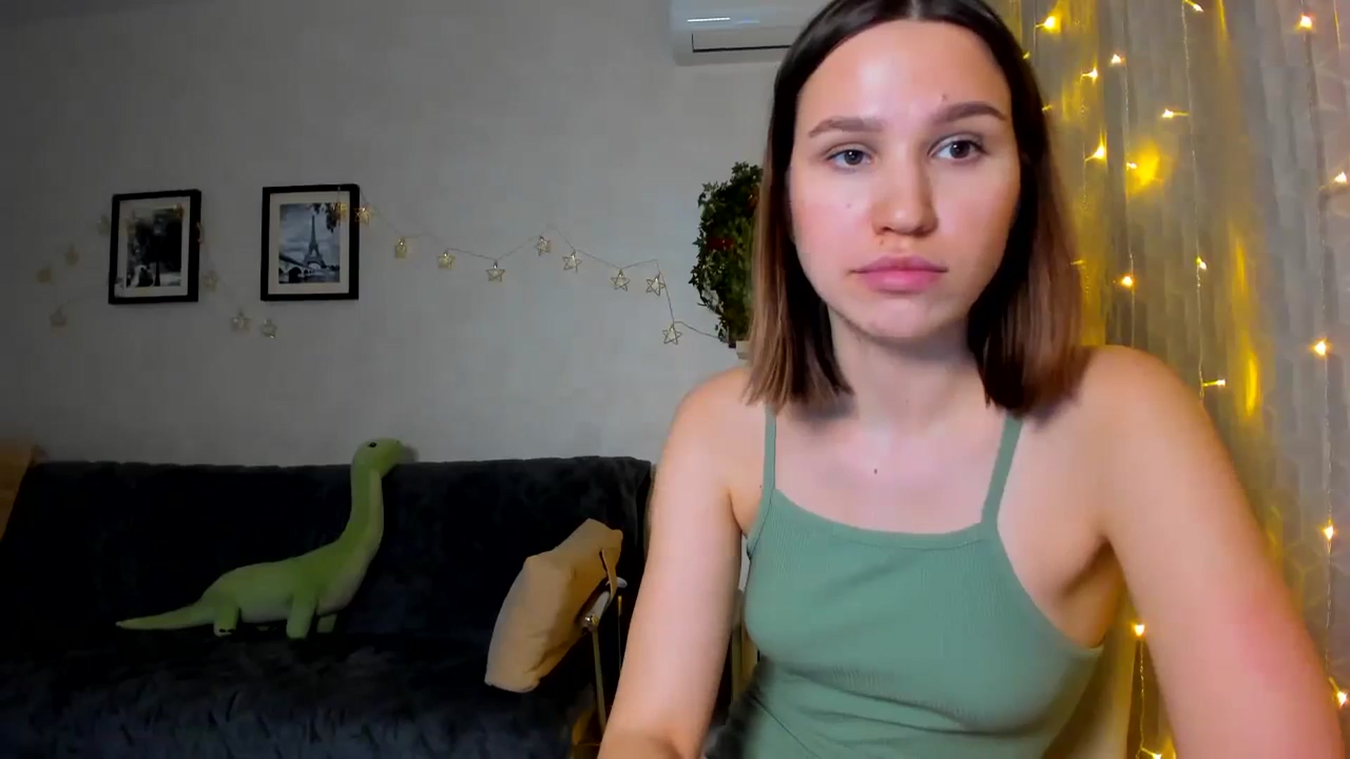 Gallery image thumbnail from WaveOfLove's myfreecams stream on, 01/26/2024, 14:24 image 11 of 20