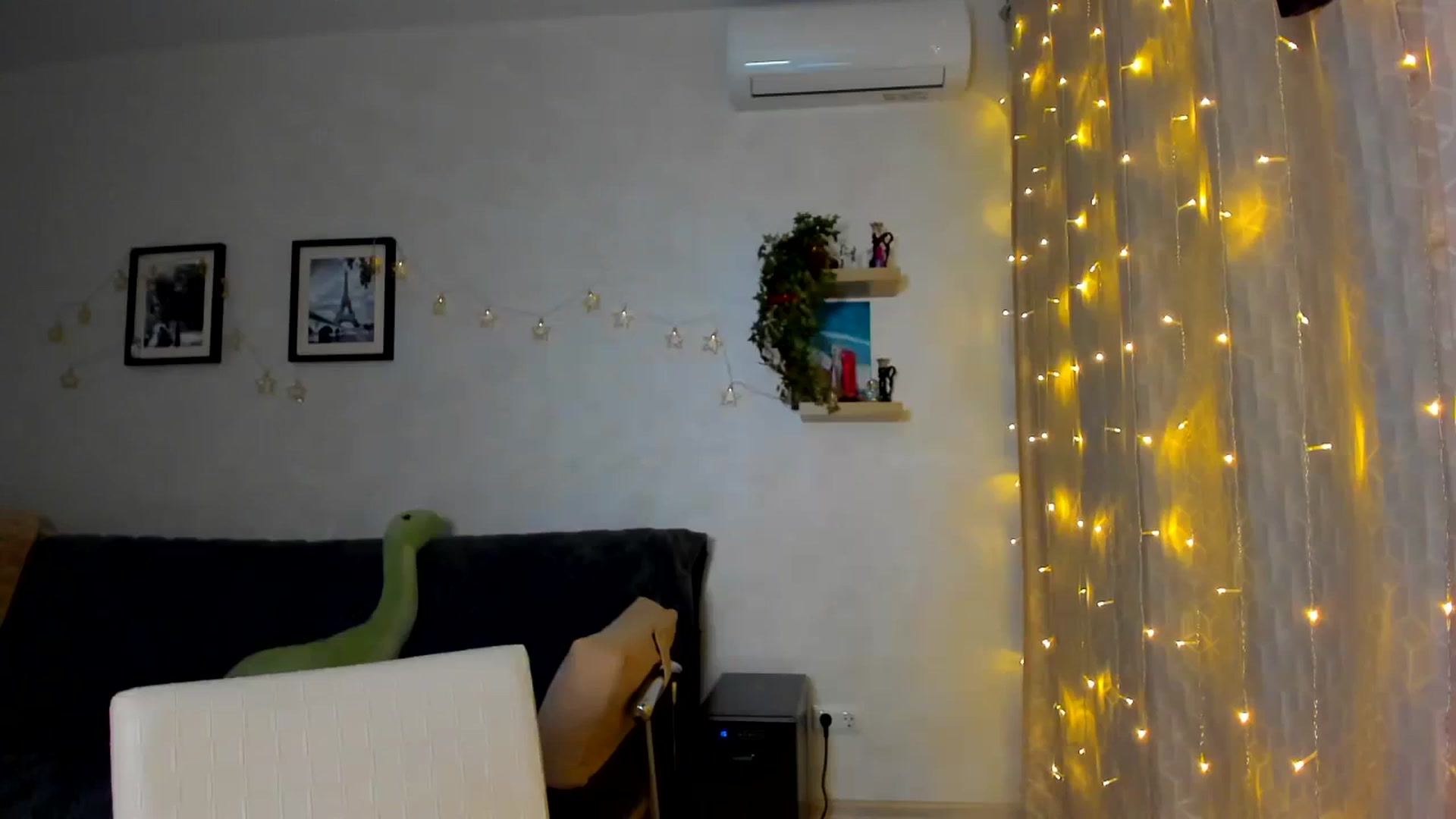 Gallery image thumbnail from WaveOfLove's myfreecams stream on, 01/26/2024, 15:01 image 4 of 20