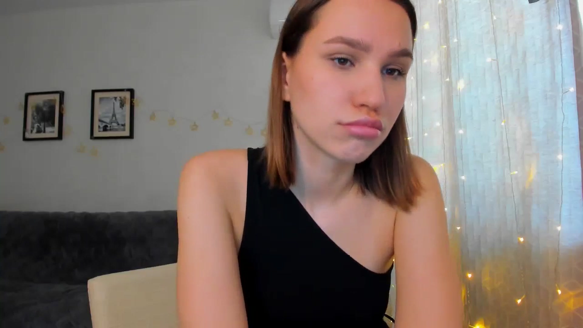 Gallery image thumbnail from WaveOfLove's myfreecams stream on, 01/31/2024, 10:32 image 7 of 20
