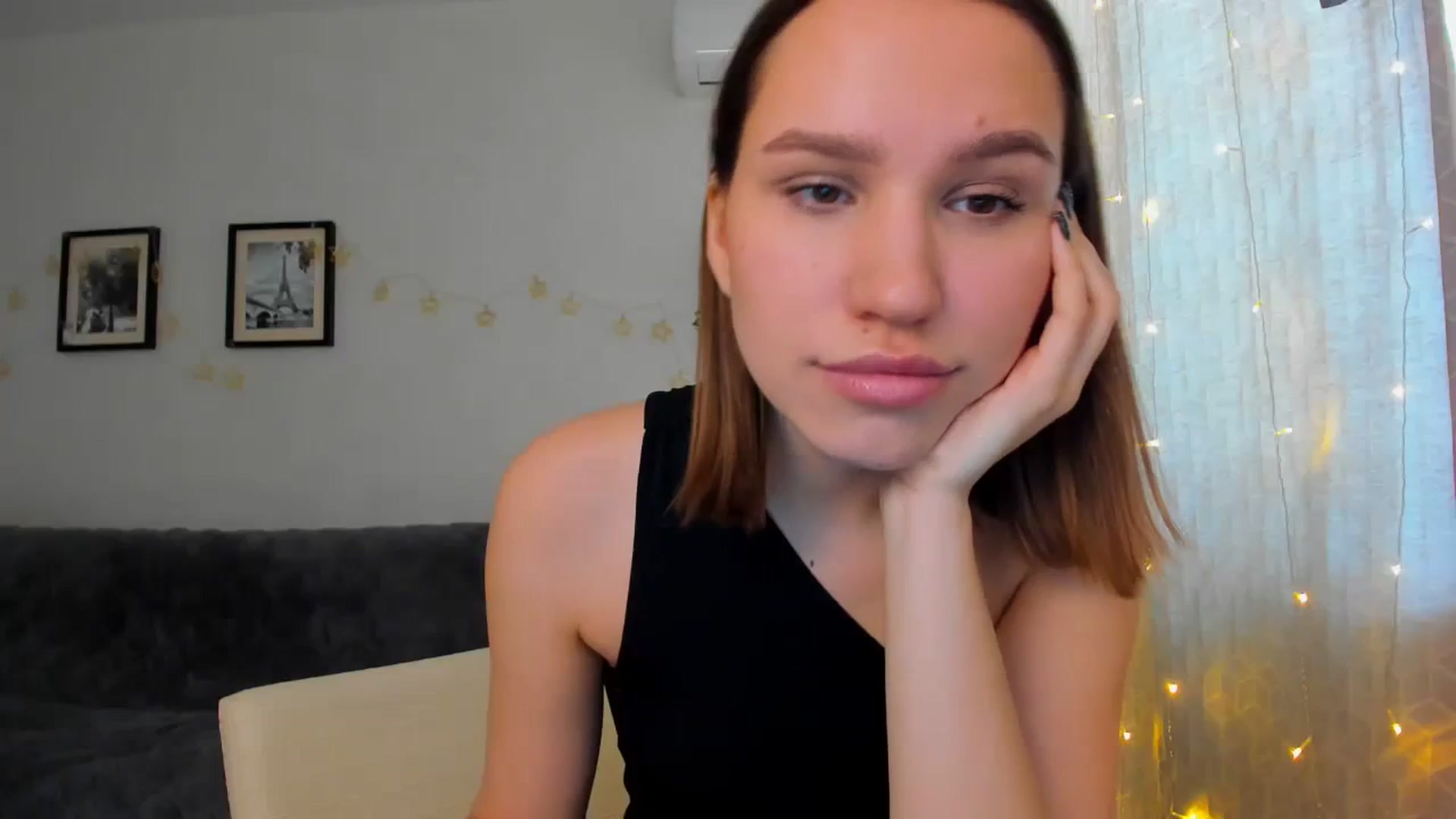 Gallery image thumbnail from WaveOfLove's myfreecams stream on, 01/31/2024, 10:32 image 11 of 20