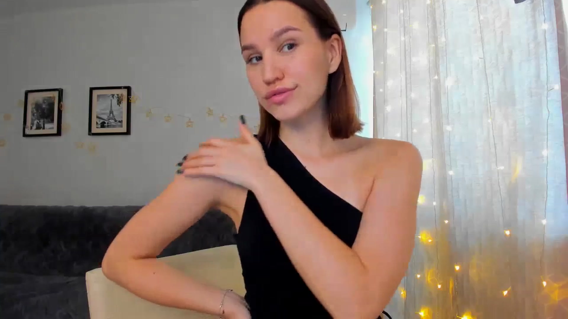 Gallery image thumbnail from WaveOfLove's myfreecams stream on, 01/31/2024, 10:32 image 3 of 20