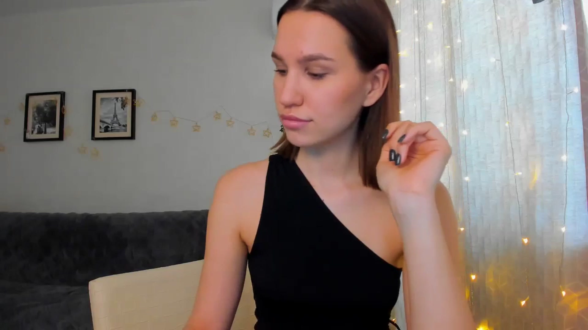 Gallery image thumbnail from WaveOfLove's myfreecams stream on, 01/31/2024, 10:32 image 9 of 20