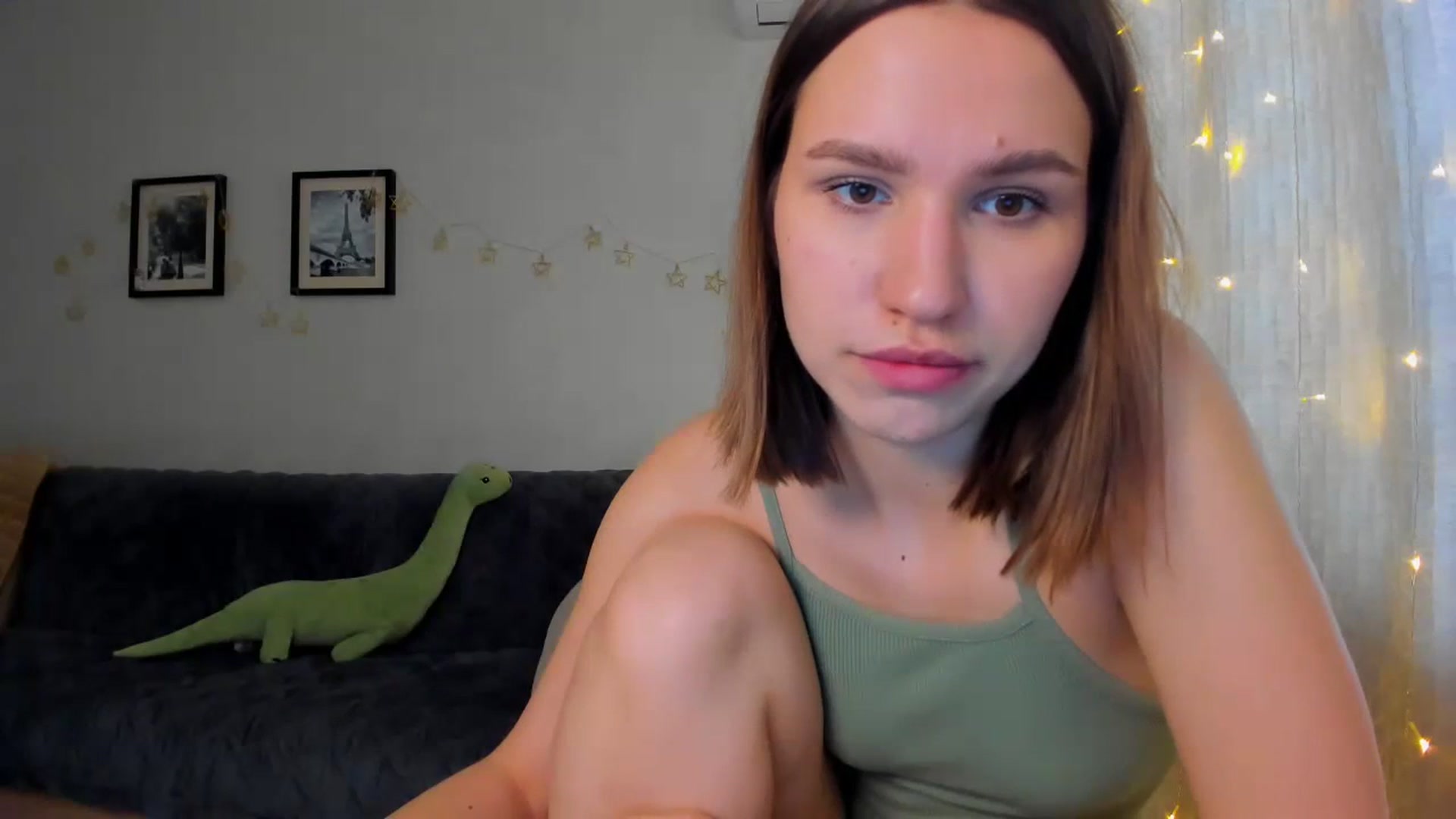 Gallery image thumbnail from WaveOfLove's myfreecams stream on, 02/01/2024, 11:59 image 3 of 20
