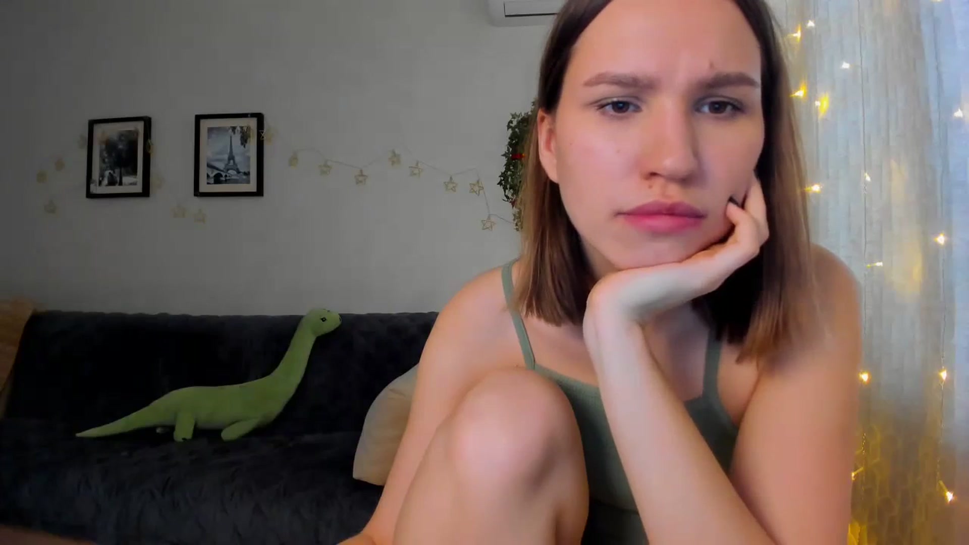 Gallery image thumbnail from WaveOfLove's myfreecams stream on, 02/01/2024, 11:59 image 9 of 20