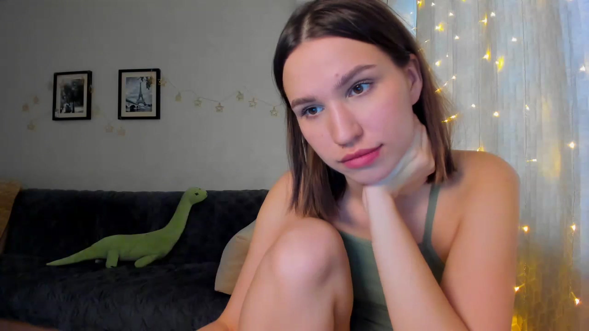 Gallery image thumbnail from WaveOfLove's myfreecams stream on, 02/01/2024, 11:59 image 15 of 20
