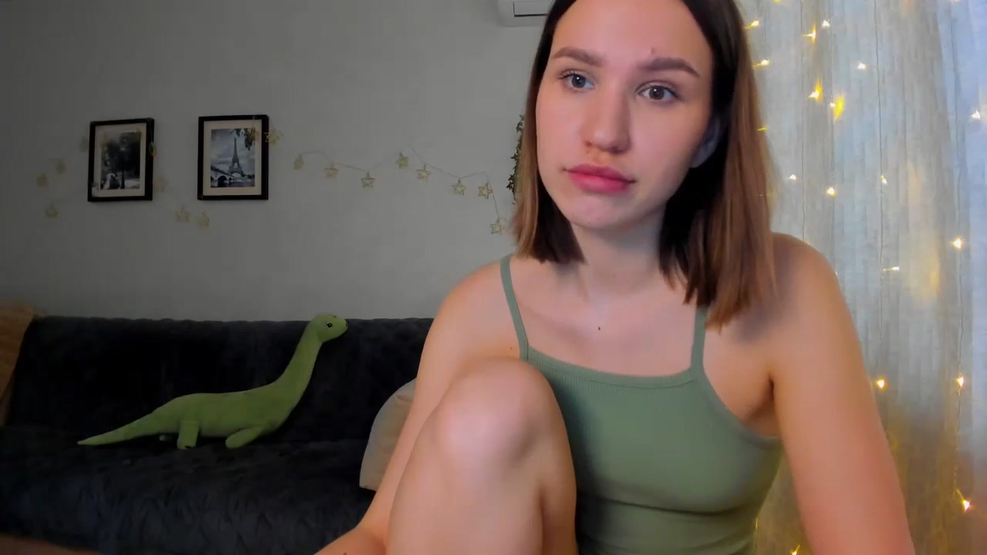 Gallery image thumbnail from WaveOfLove's myfreecams stream on, 02/01/2024, 11:59 image 7 of 20